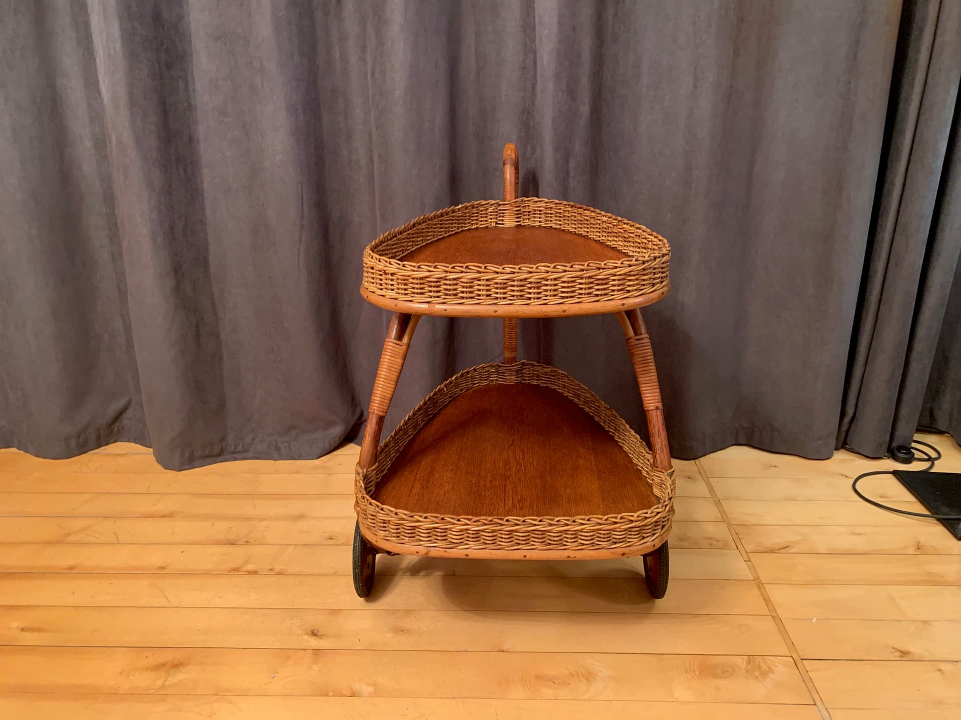Bar cart, light brown bamboo, Italy, 1950s. - 59285