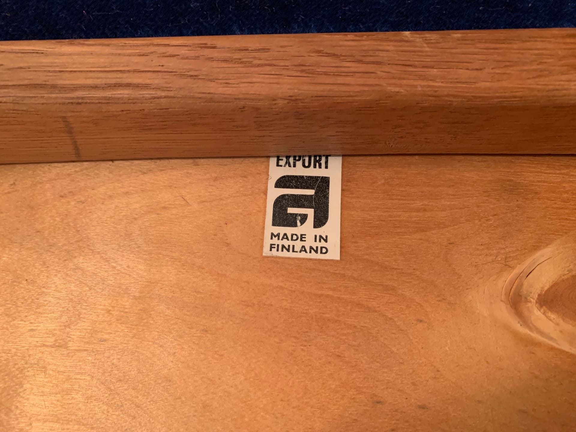 Zestaw czterech krzeseł Asko Export, dąb złoty, velvet granatowy, Finlandia, lata 60. - 59335