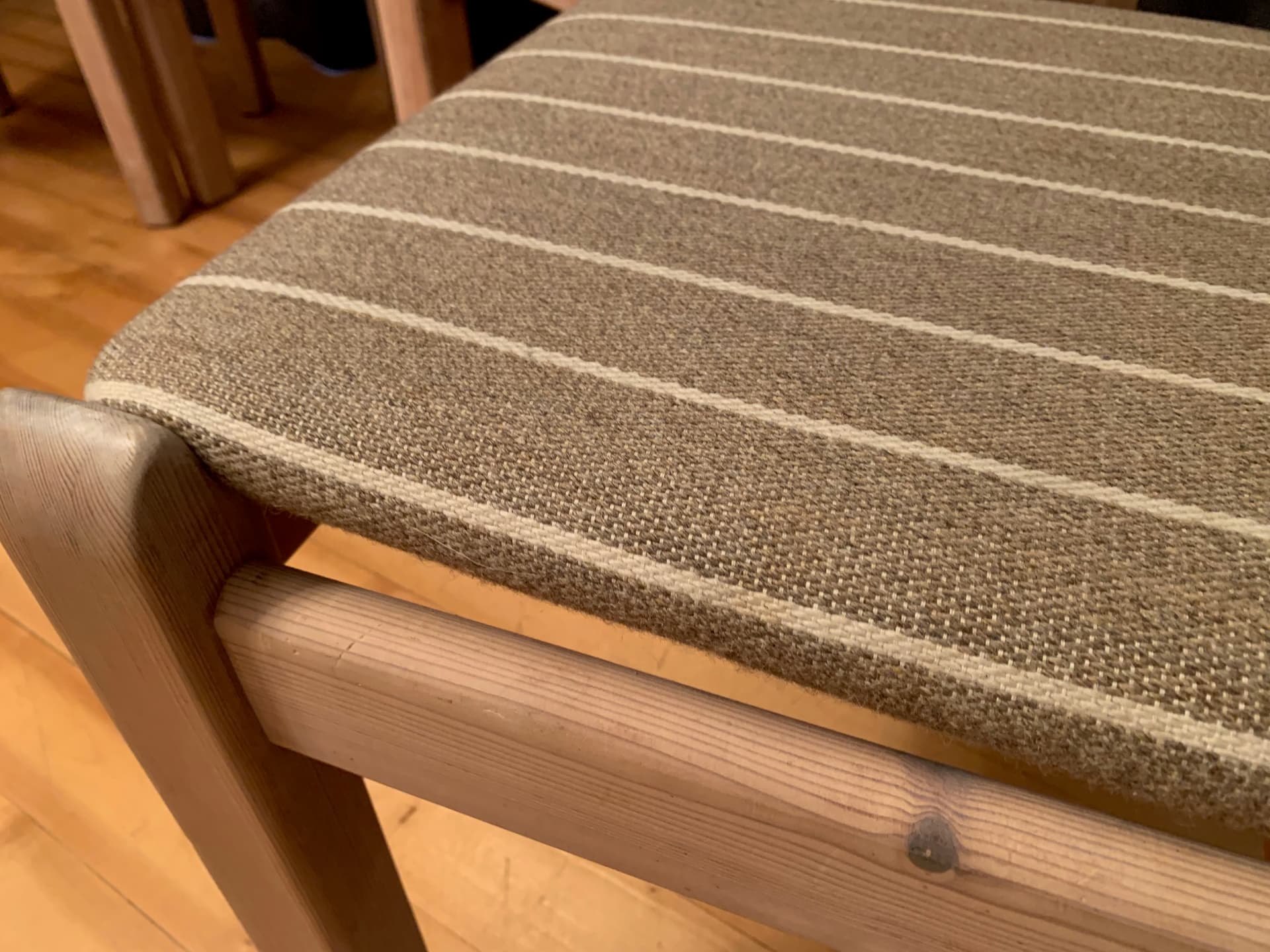 Zestaw pięciu krzeseł, oliwkowy, wełna, sosna, Thorsø Stolefabrik, Dania, lata 70. - 59688