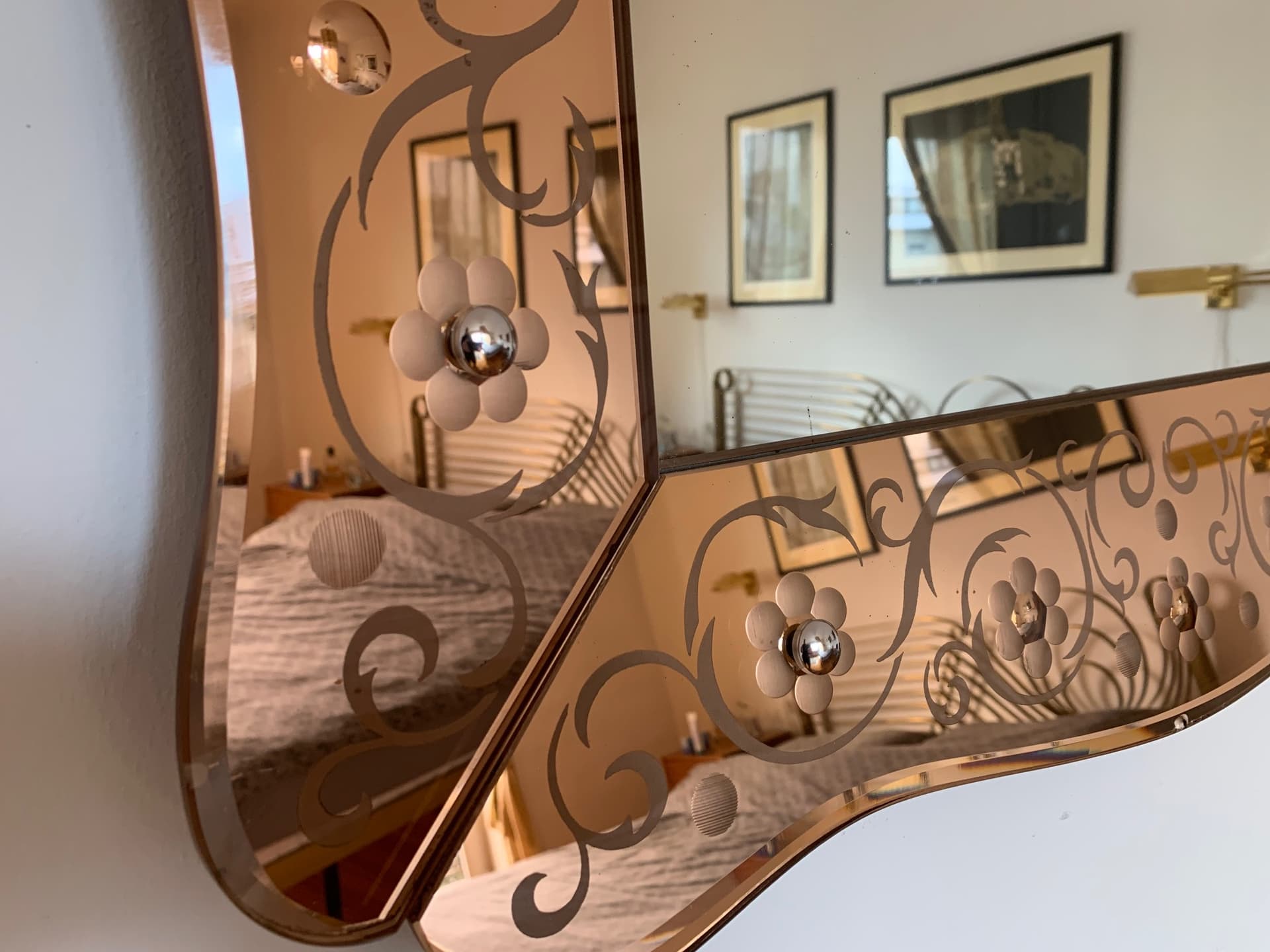 Wall mirror, Cristal Arte, golden glass, Pietro Chiesa style, Italy, 1950s. - 59728