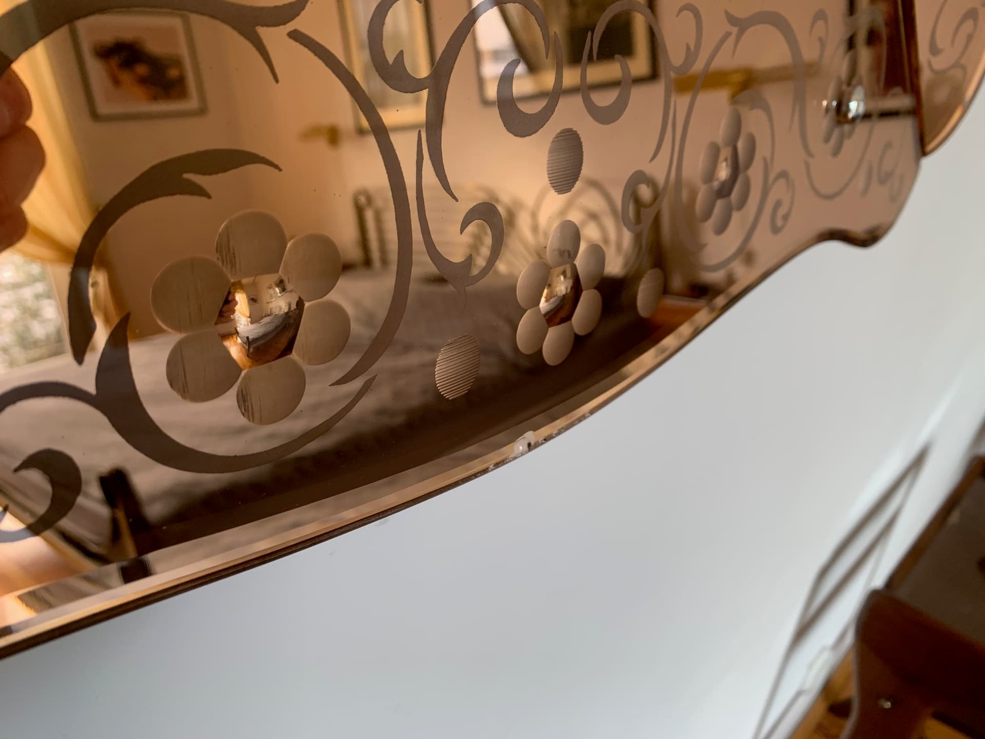 Wall mirror, Cristal Arte, golden glass, Pietro Chiesa style, Italy, 1950s. - 59727