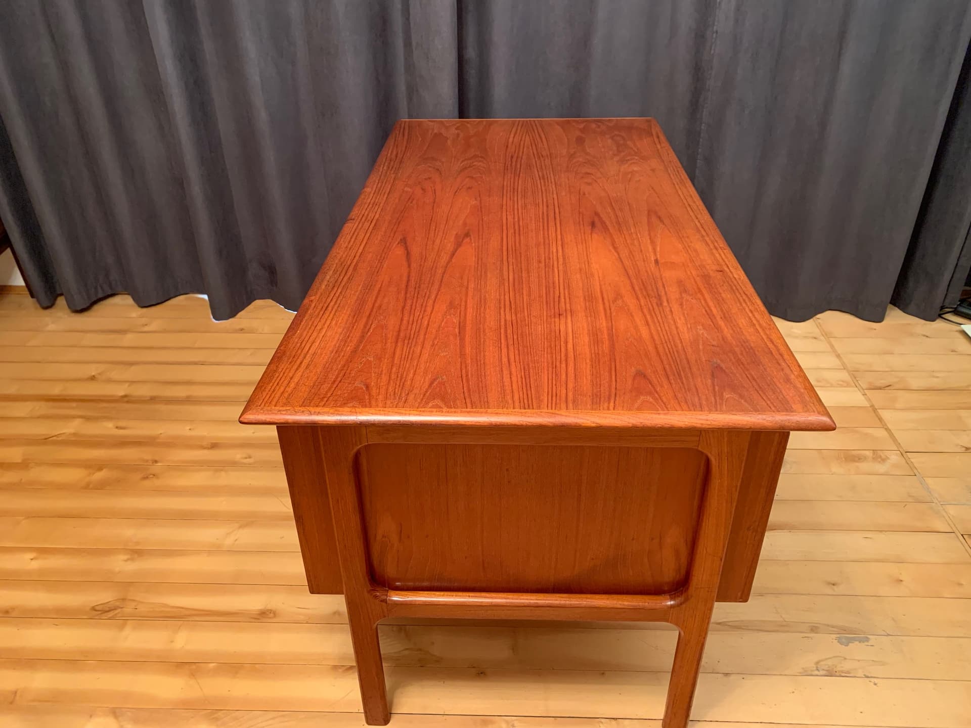 Biurko dwustronne, teak brązowy, proj. A. Vodder, Brouer Møbelfabrik, Dania, lata 60. - 59738