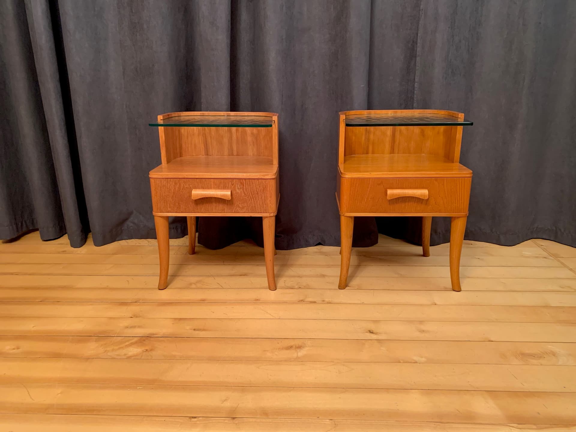 Pair of nightstands, brown elm wood, by A. Larsson, Bodafors, Sweden, 1940s. - 59744