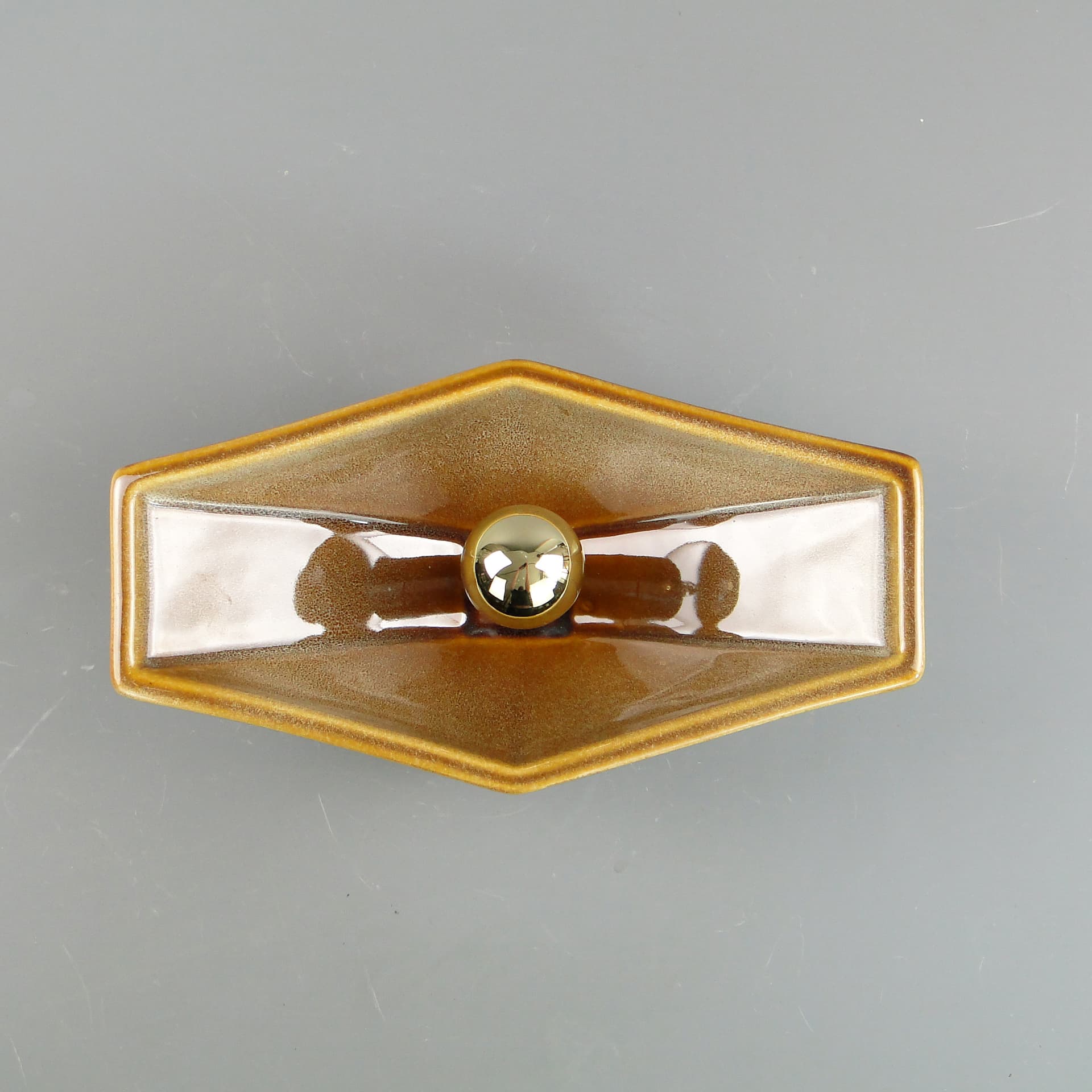 Kinkiet, ceramika brązowy, proj. A. Sadulski, Polska, lata 70. - 59763