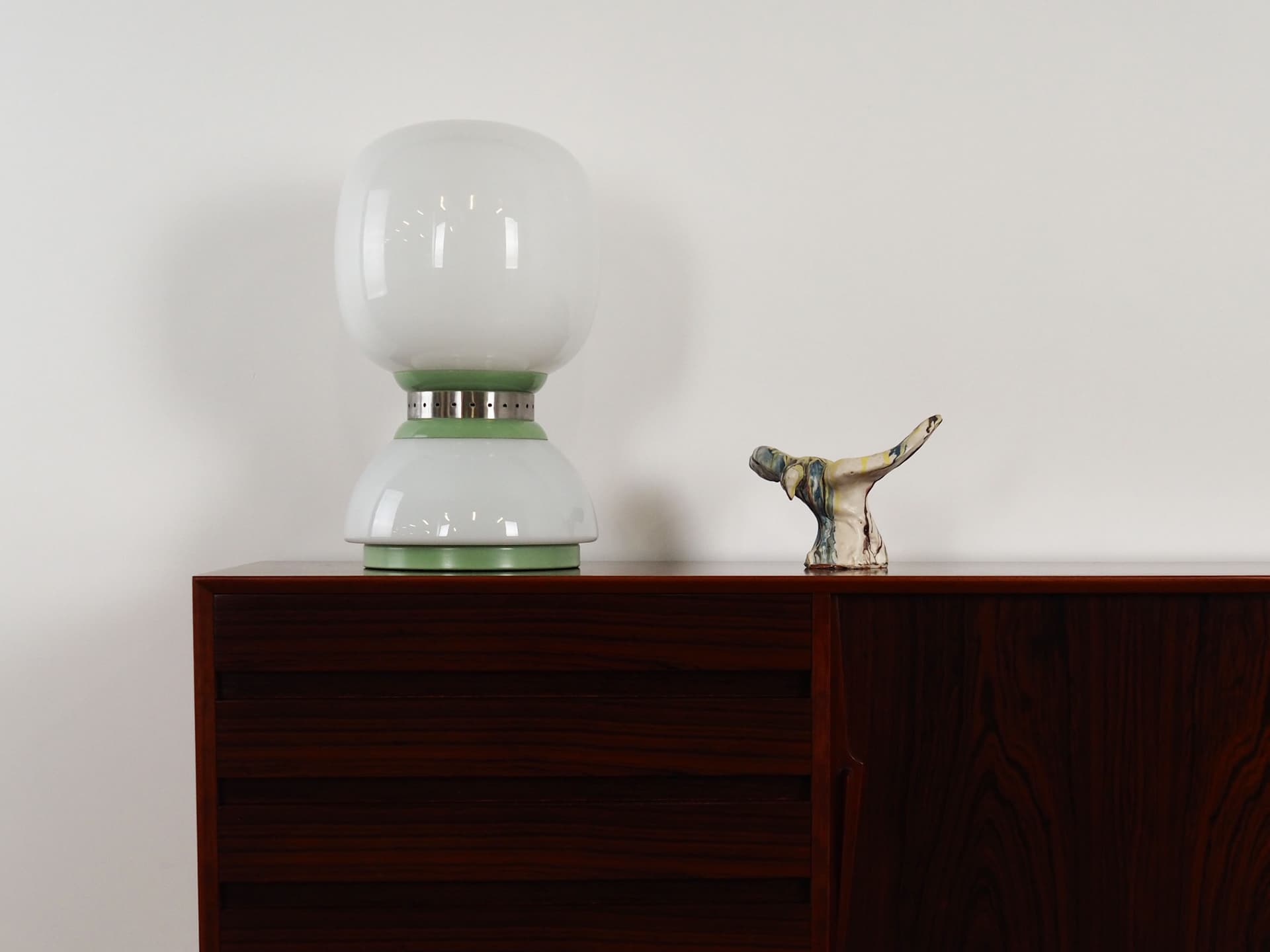 Lampa biurkowa Space Age, szkło białe, metal zielony, metal chromowany, Włochy, lata 70. - 59846