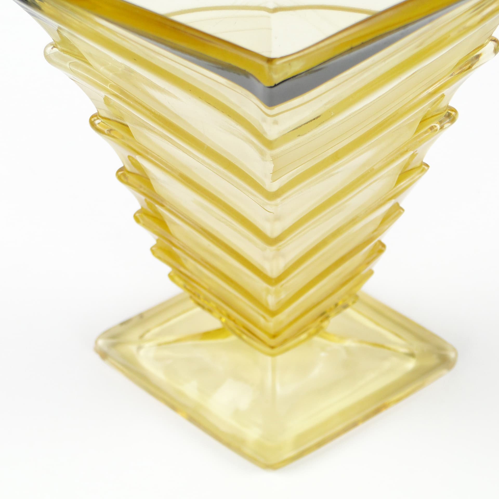 Wazon Art Deco, szkło żółty, Czechosłowacja, lata 30. - 59999