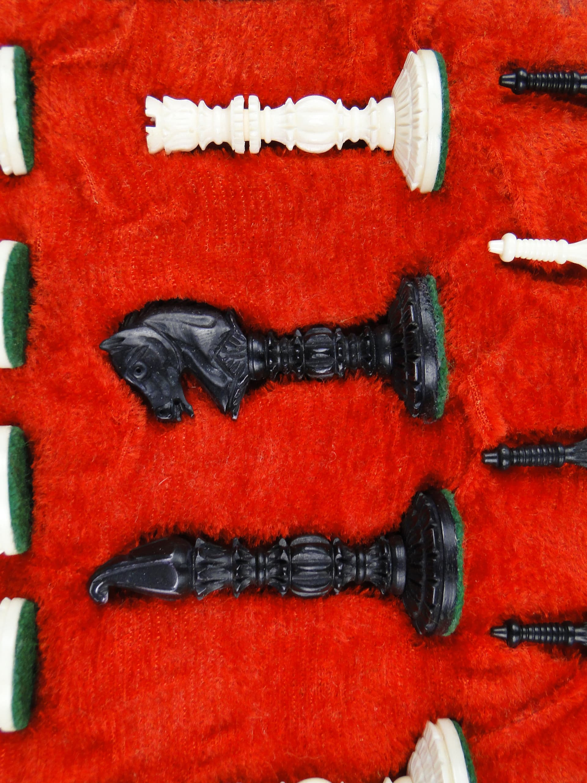 Baroque chess set, ivory white and black bone, Poland, 1950s. - 60055