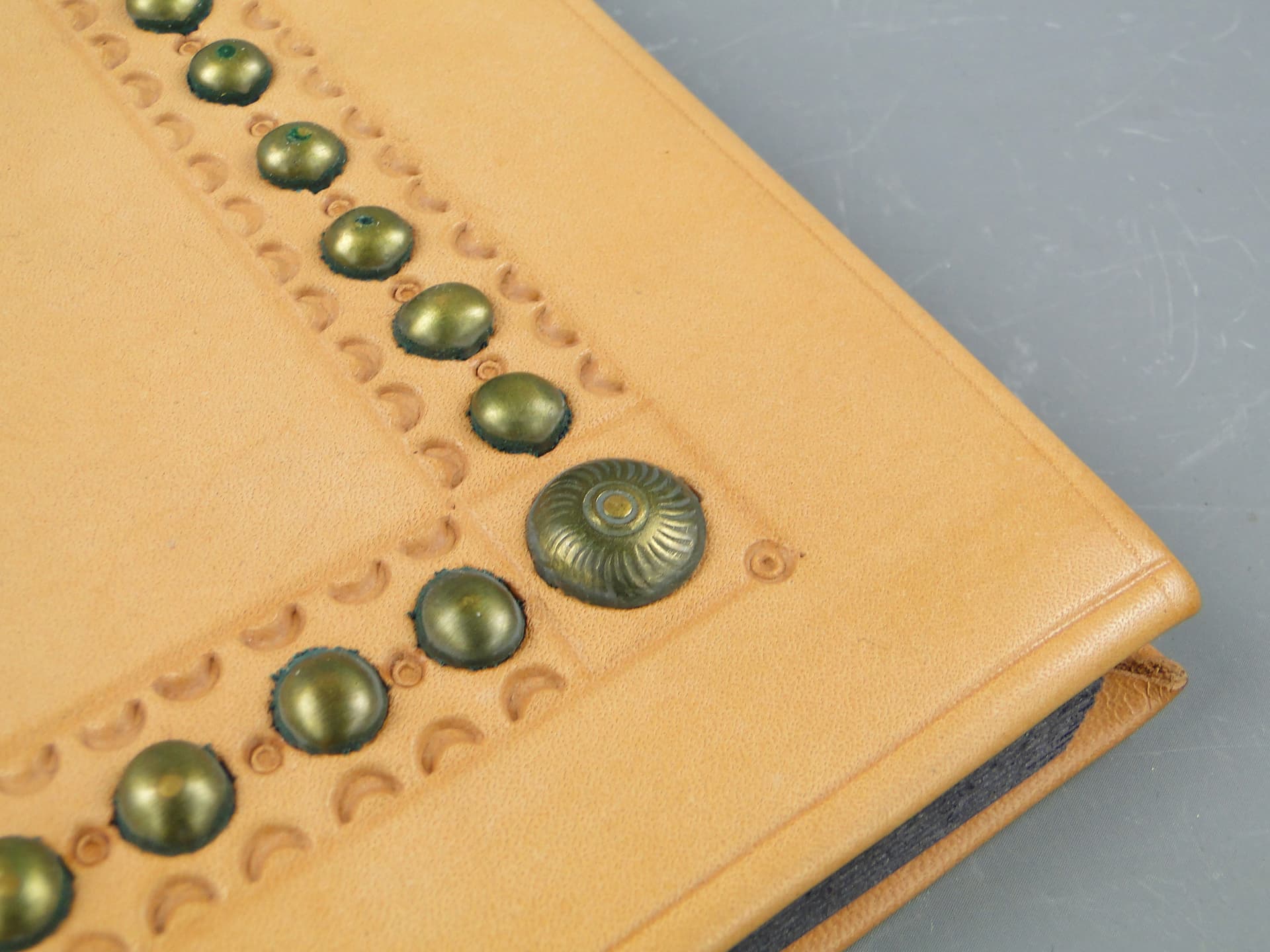 Photo album, beige leather, Poland, 1970s. - 60080