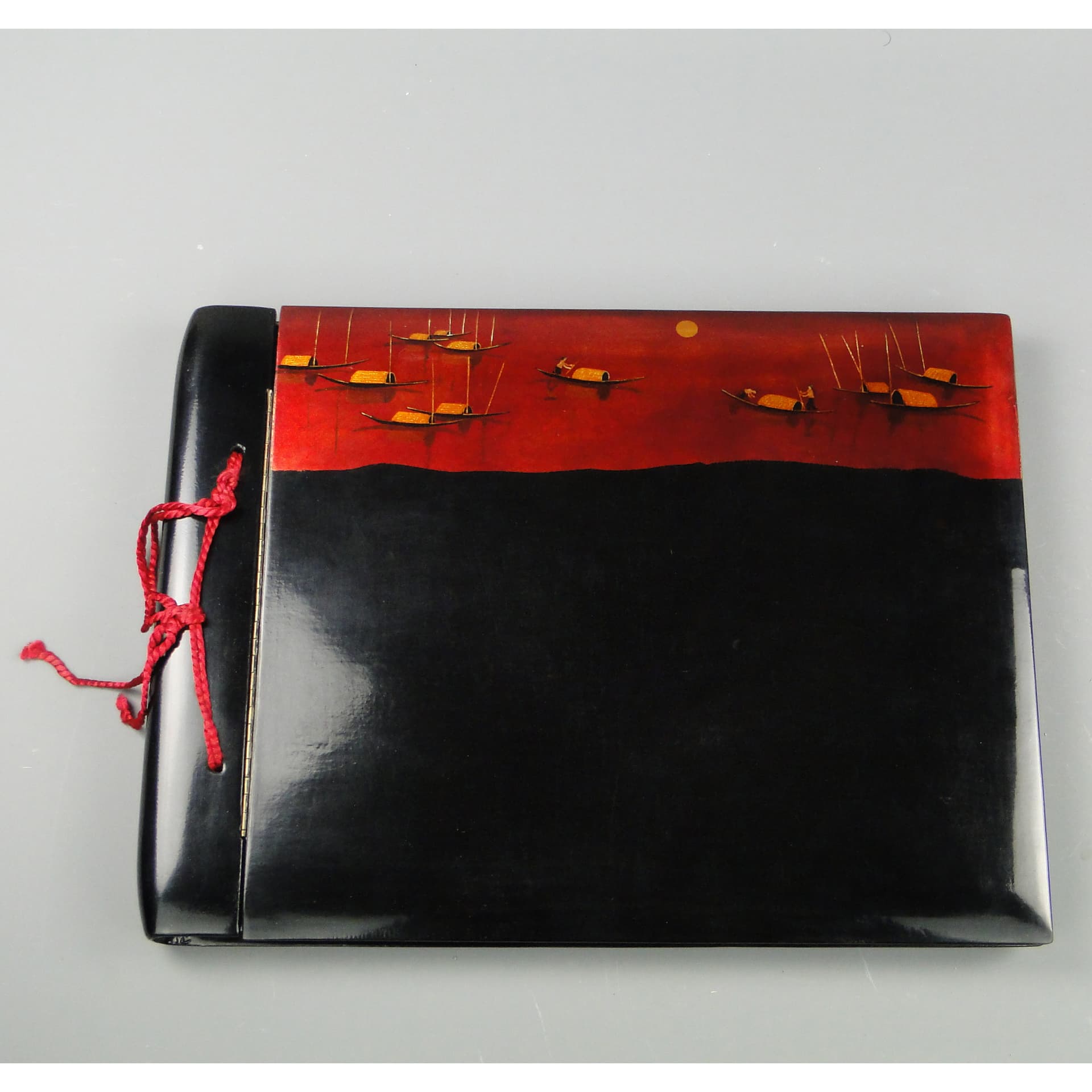 Album na zdjęcia orientalny, lakier czarny, drewno, Wietnam, lata 50. - 60086