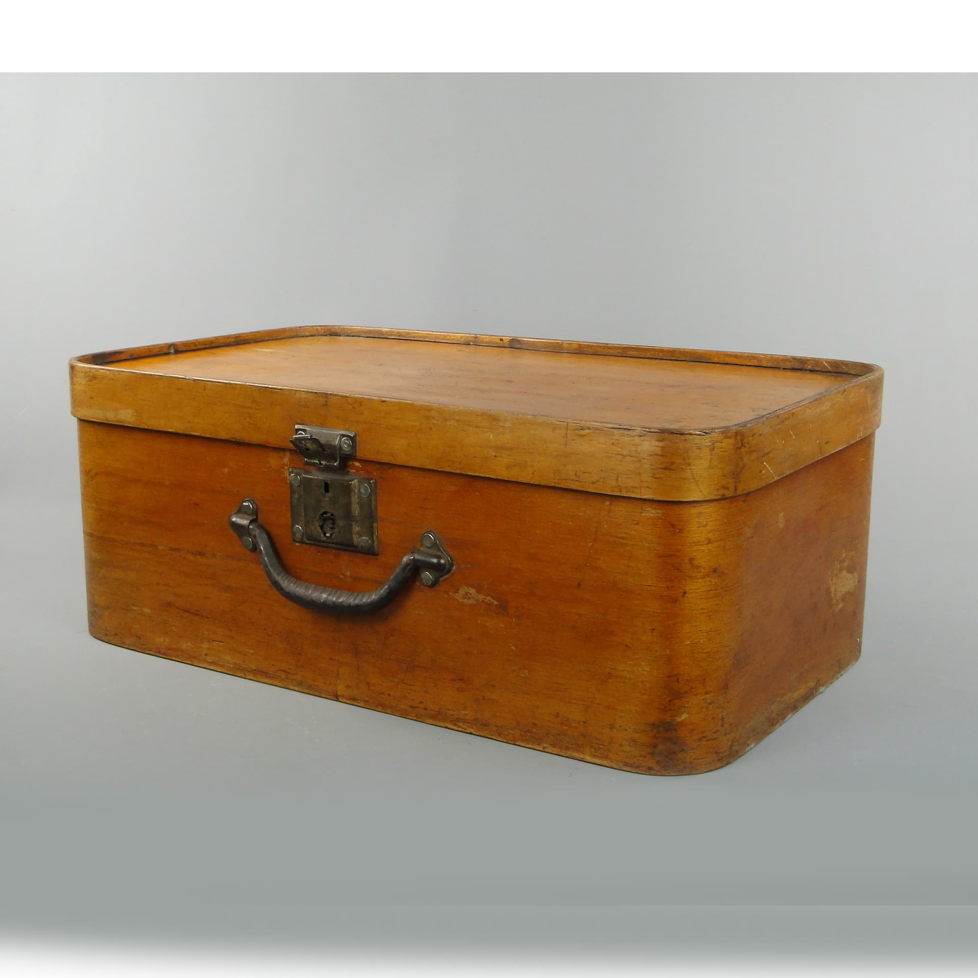 Kufer podróżny, brązowy, sklejka, Austria, początek XX w. - 60210