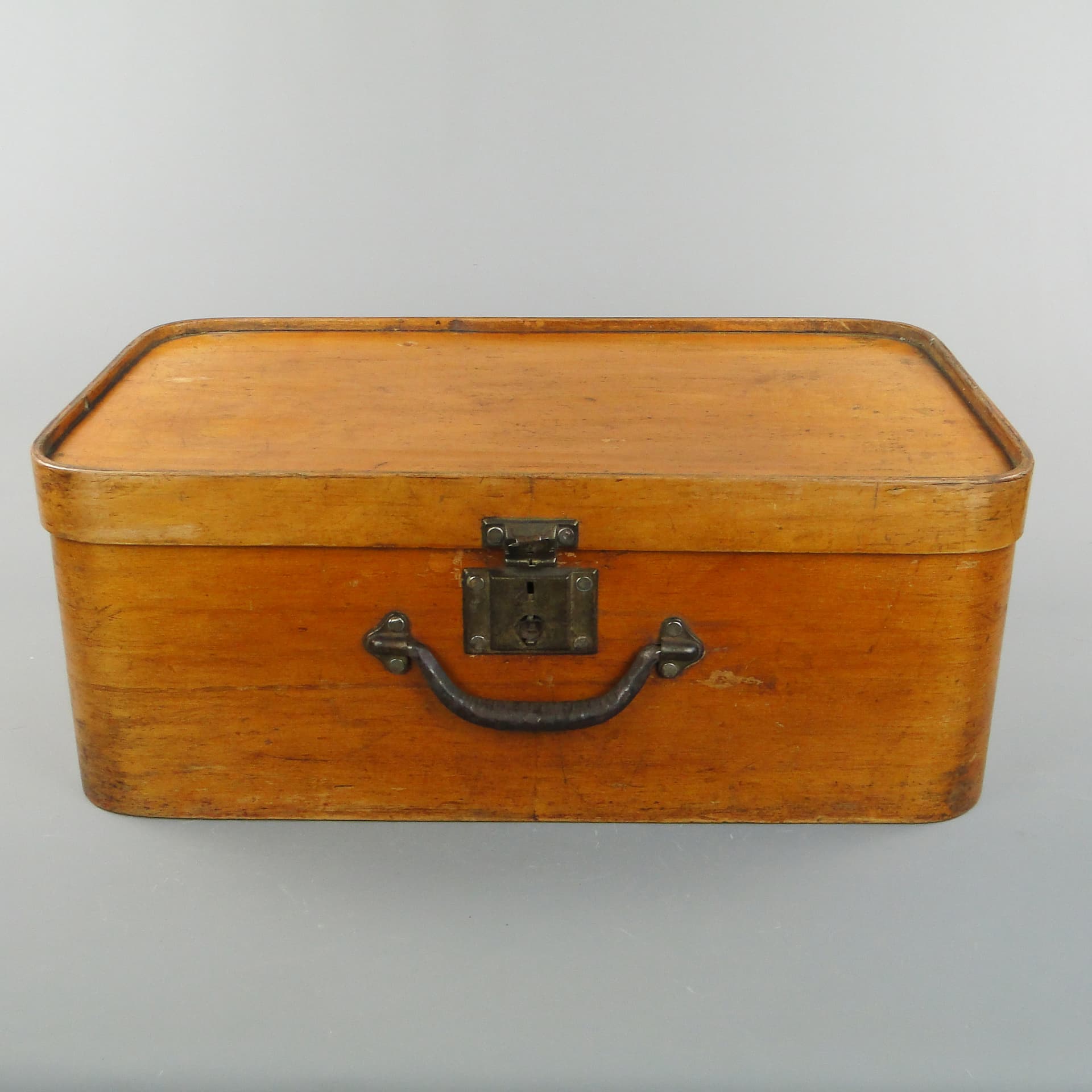 Kufer podróżny, brązowy, sklejka, Austria, początek XX w. - 60207