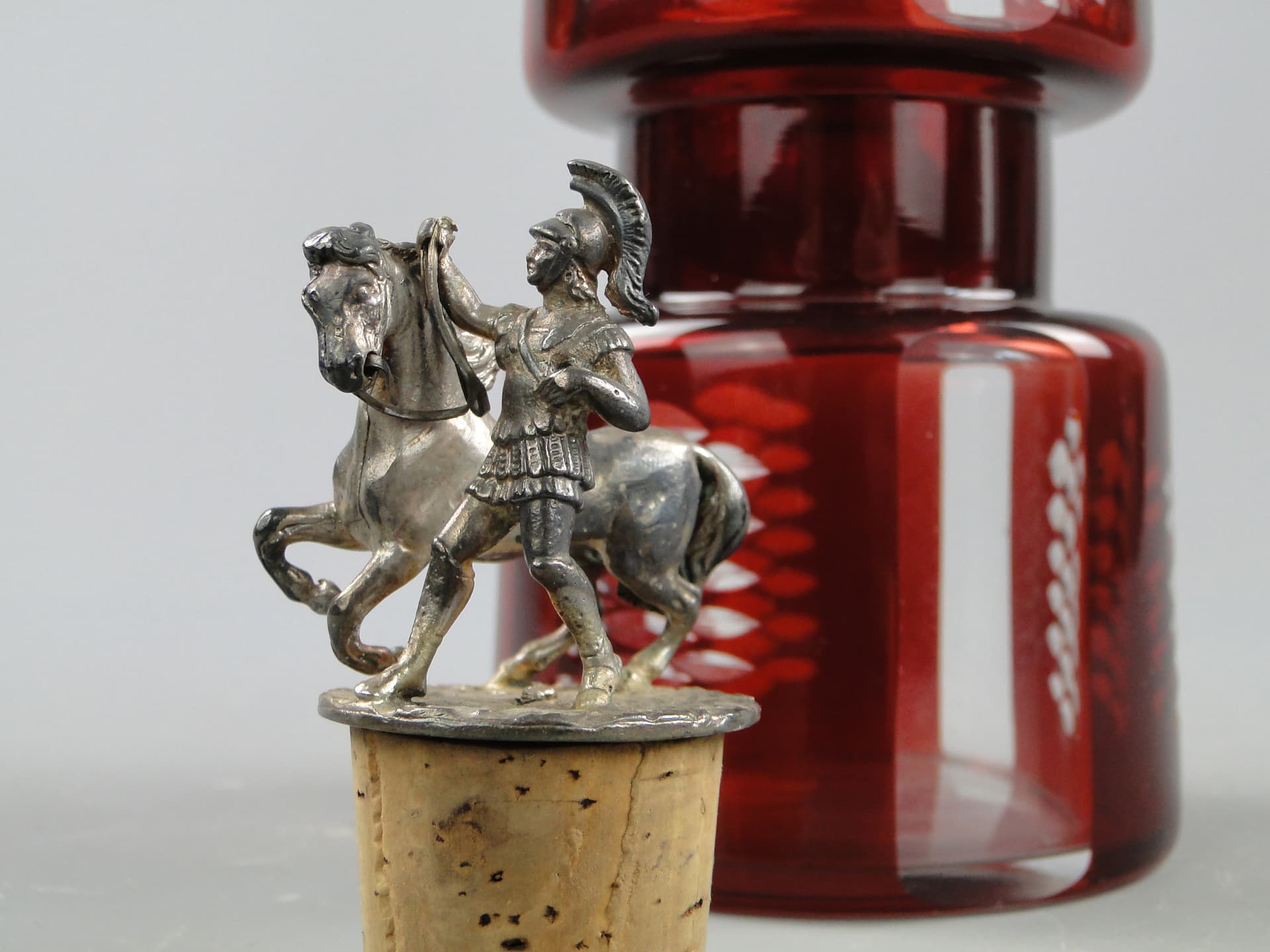 Karafka stołowa, rubinowa, szkło, srebro, Niemcy, XIX wiek - 60324