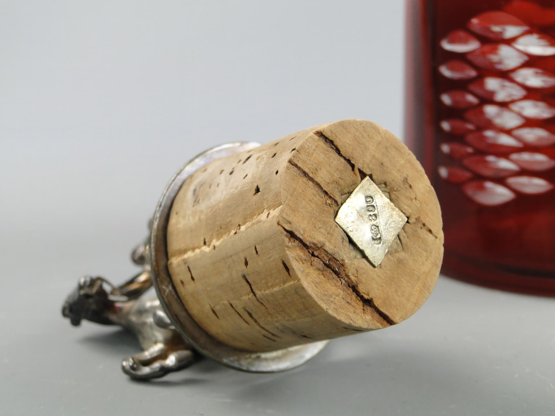 Karafka stołowa, rubinowa, szkło, srebro, Niemcy, XIX wiek - 60325