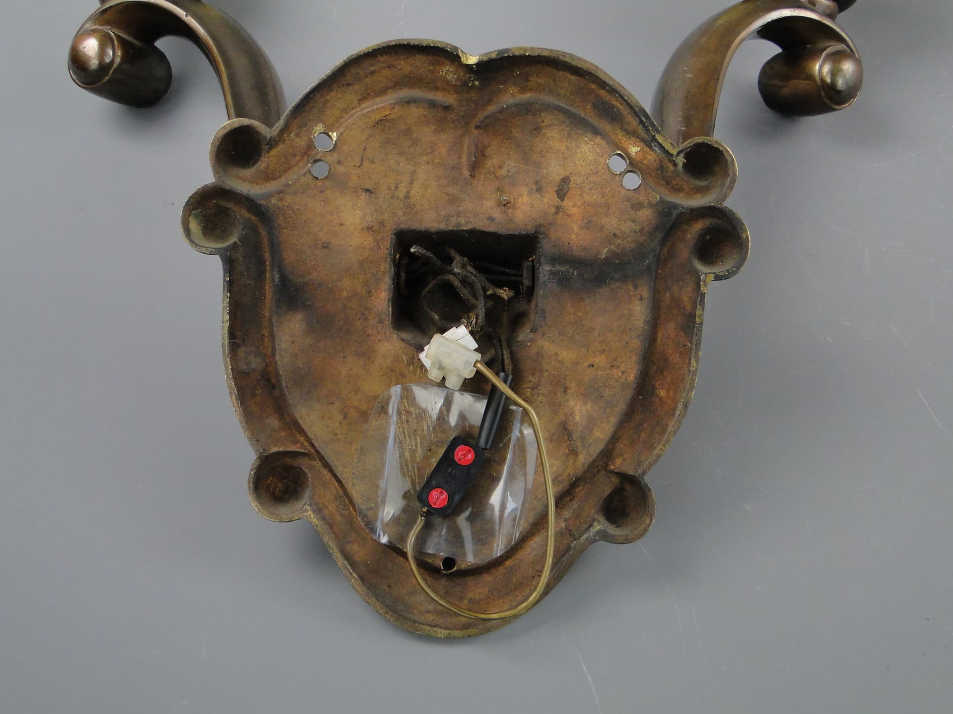 Para kinkietów dwuramiennych, secesja, brąz, Polska, lata 20. - 60360