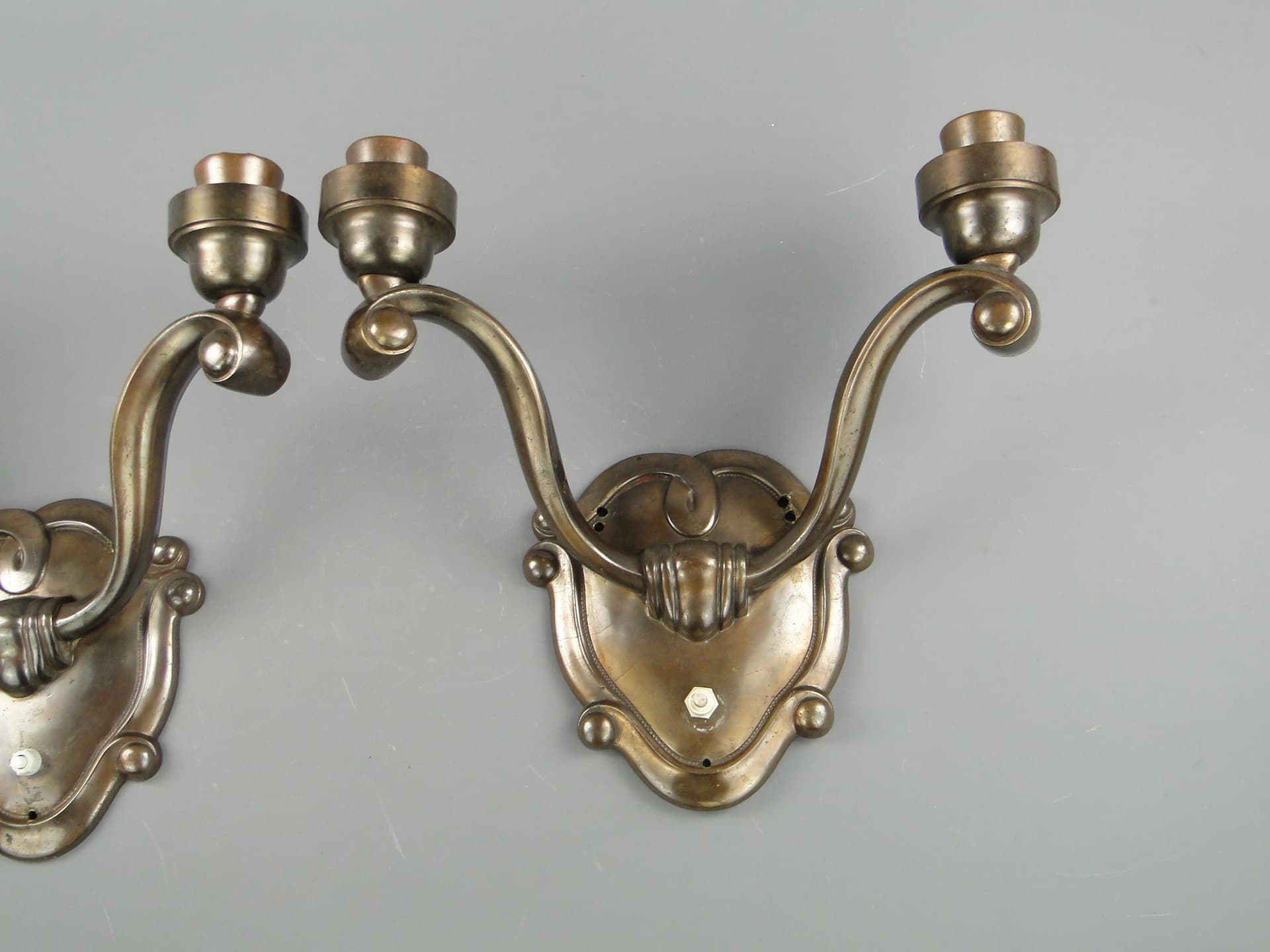 Para kinkietów dwuramiennych, secesja, brąz, Polska, lata 20. - 60350