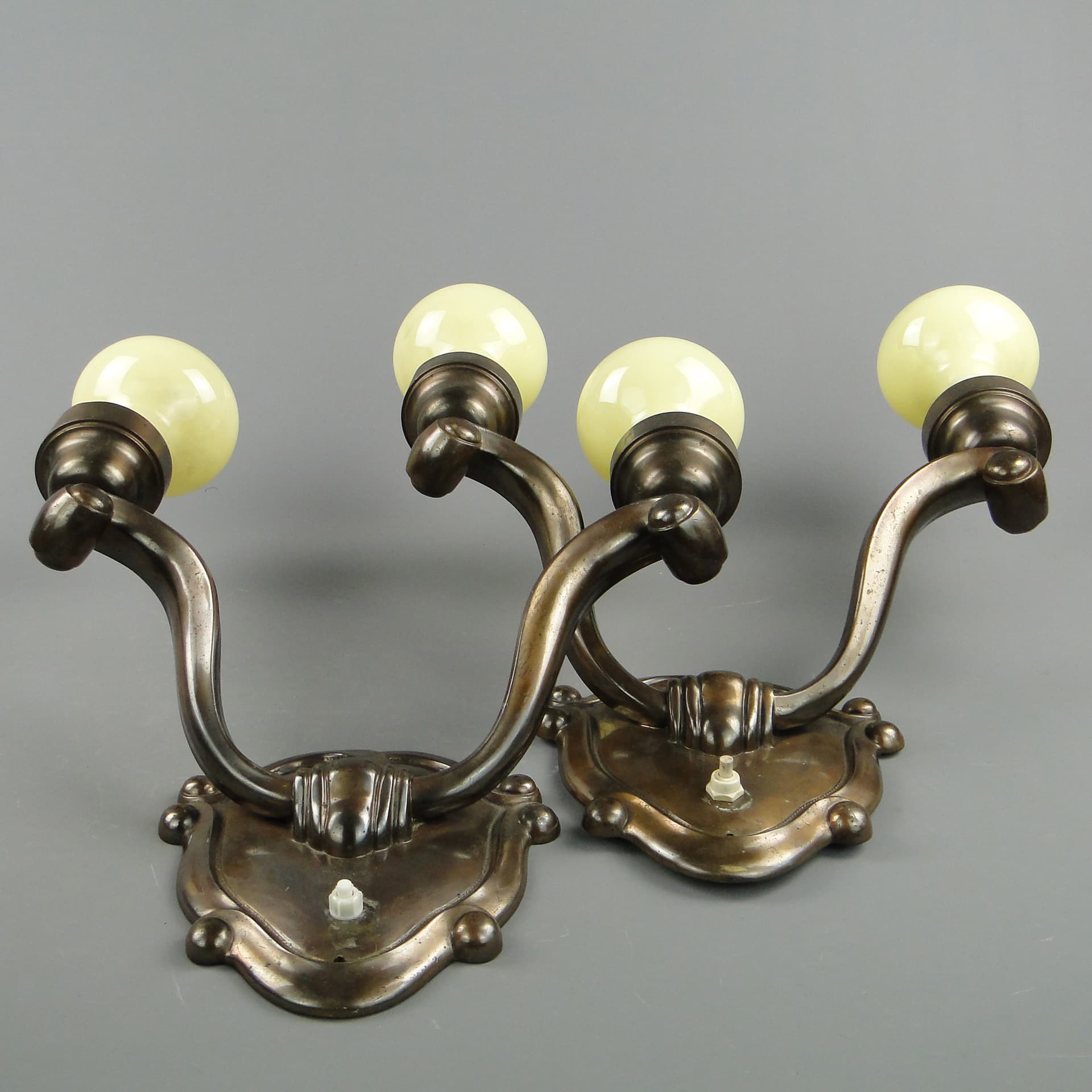 Para kinkietów dwuramiennych, secesja, brąz, Polska, lata 20. - 60358