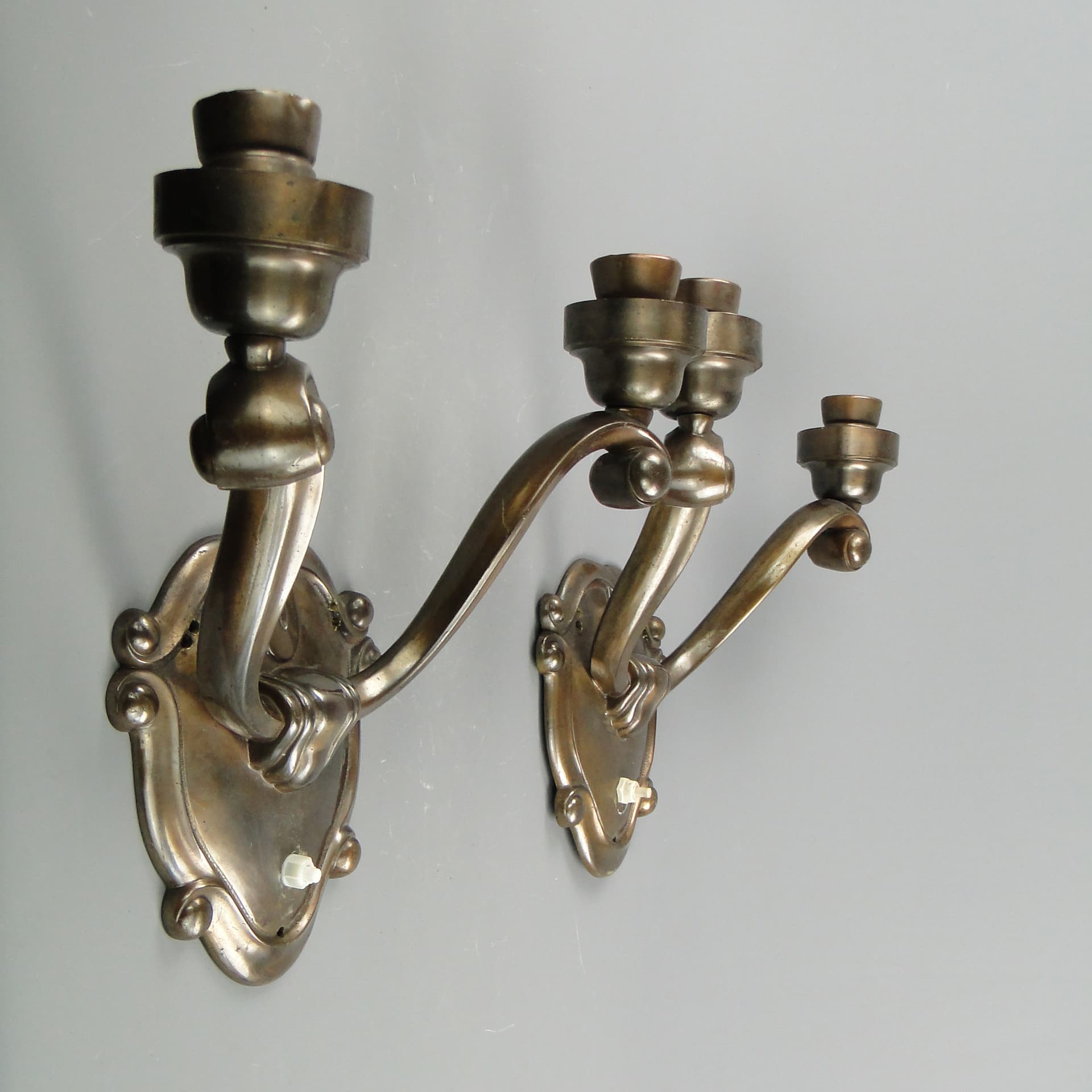 Para kinkietów dwuramiennych, secesja, brąz, Polska, lata 20. - 60352