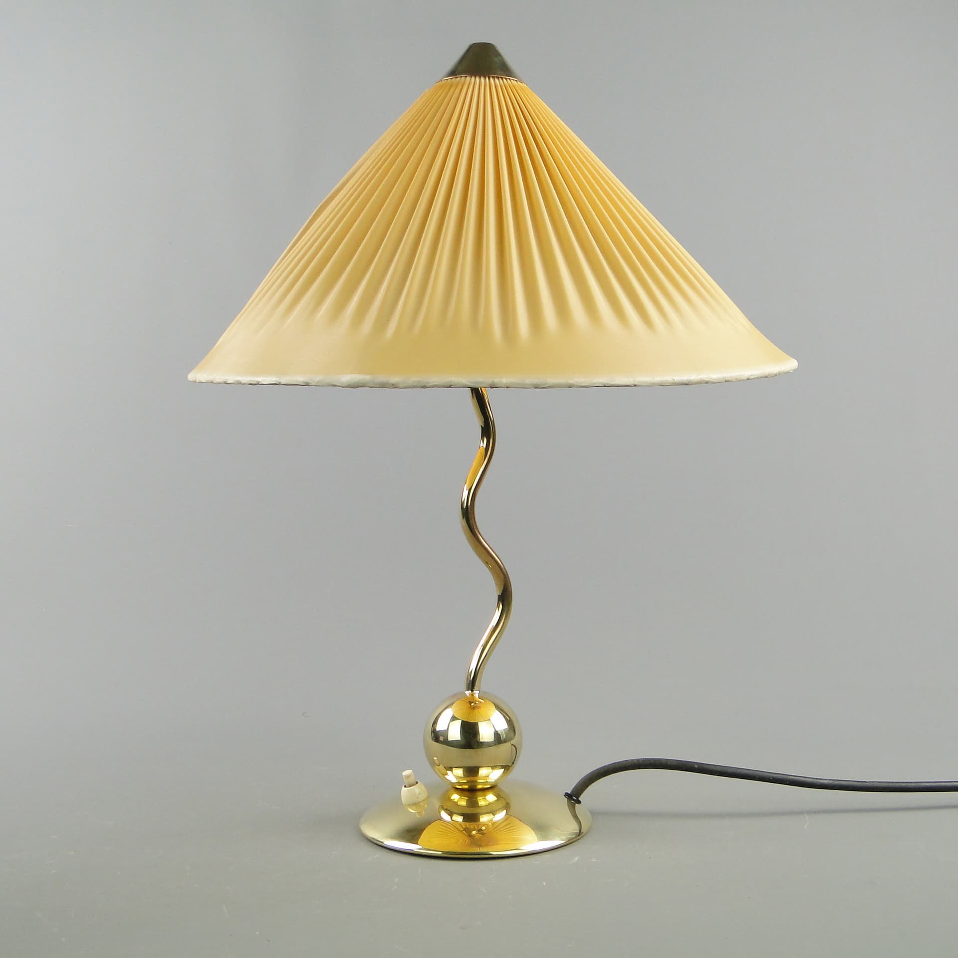 Table Lamp Art Deco, beige shade, brass, France, 1940s. - 60385