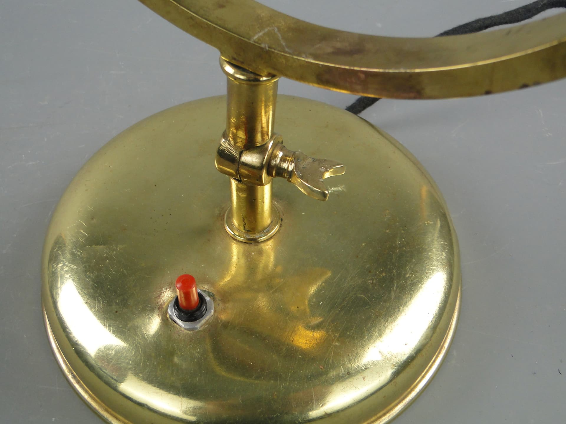 Lampa stołowa Art déco, mosiądz złoty, Polska, lata 30. - 60406