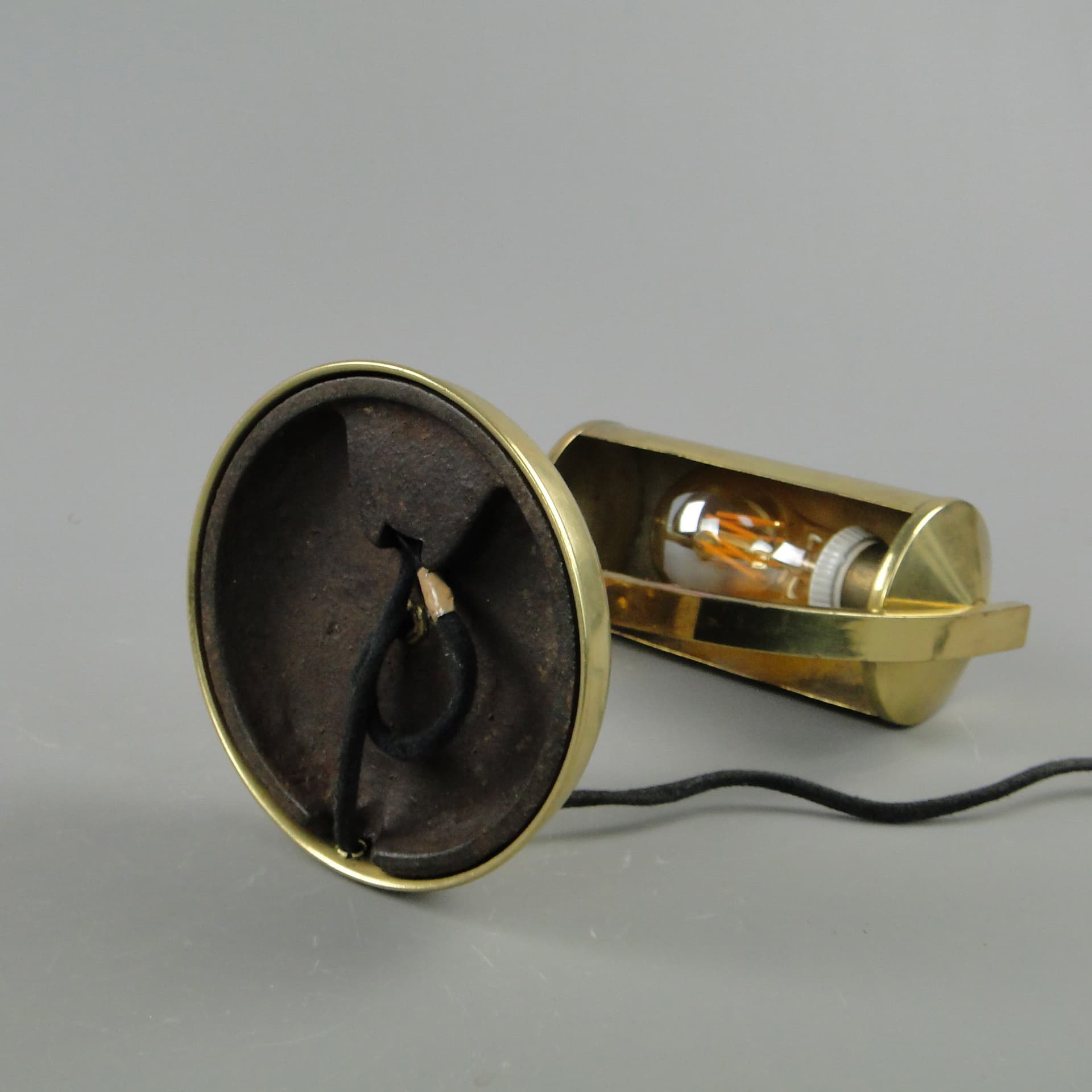 Lampa stołowa Art déco, mosiądz złoty, Polska, lata 30. - 60407