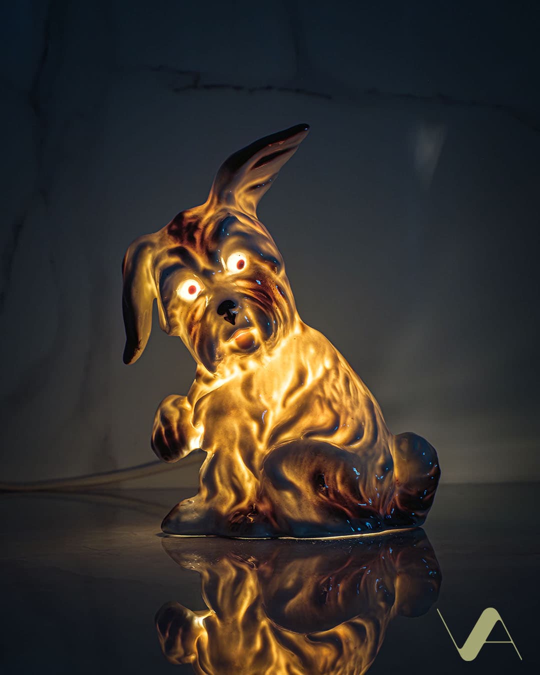 Table lamp, ivory white porcelain, Germany, 1970s. - 61010