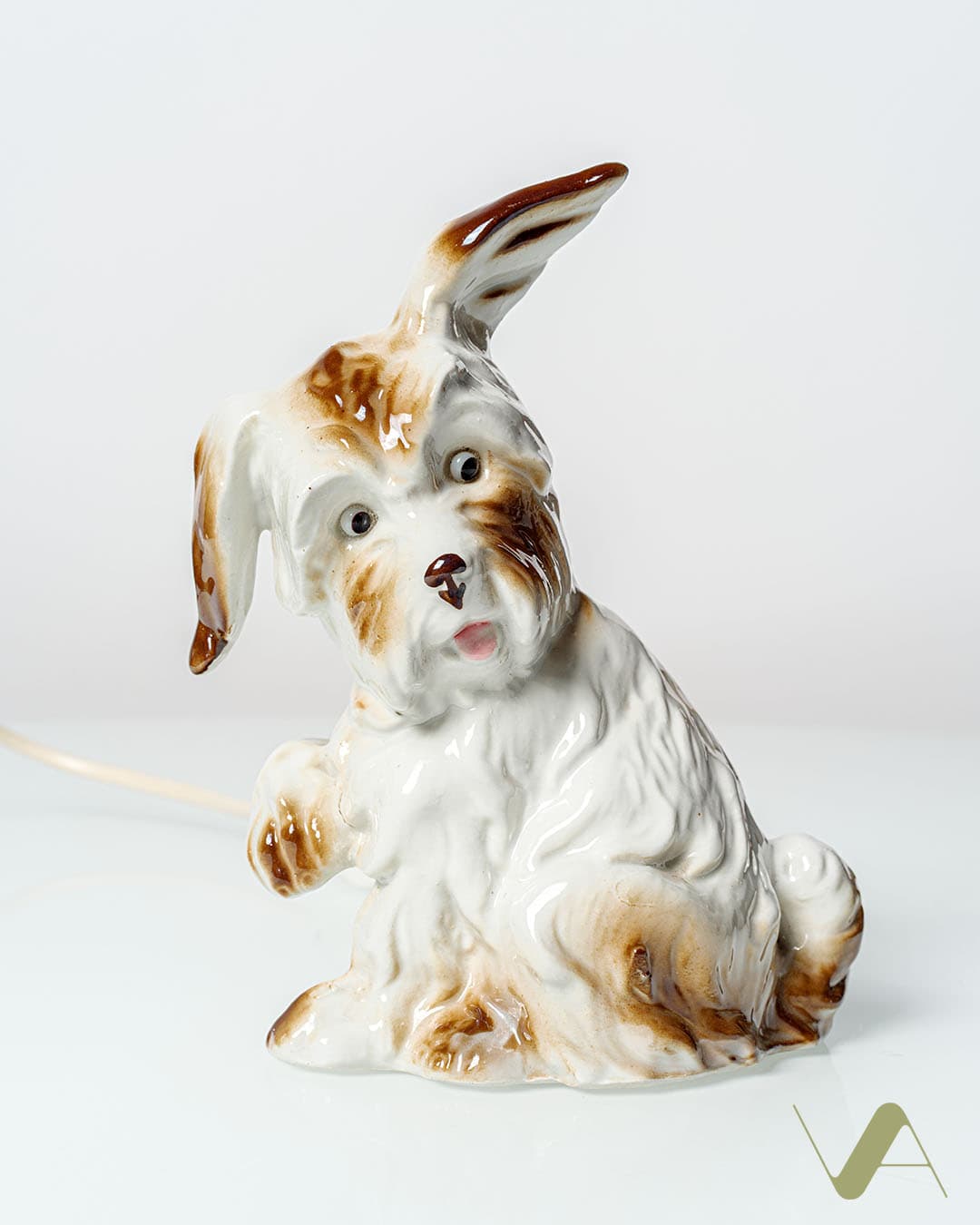 Table lamp, ivory white porcelain, Germany, 1970s. - 61012