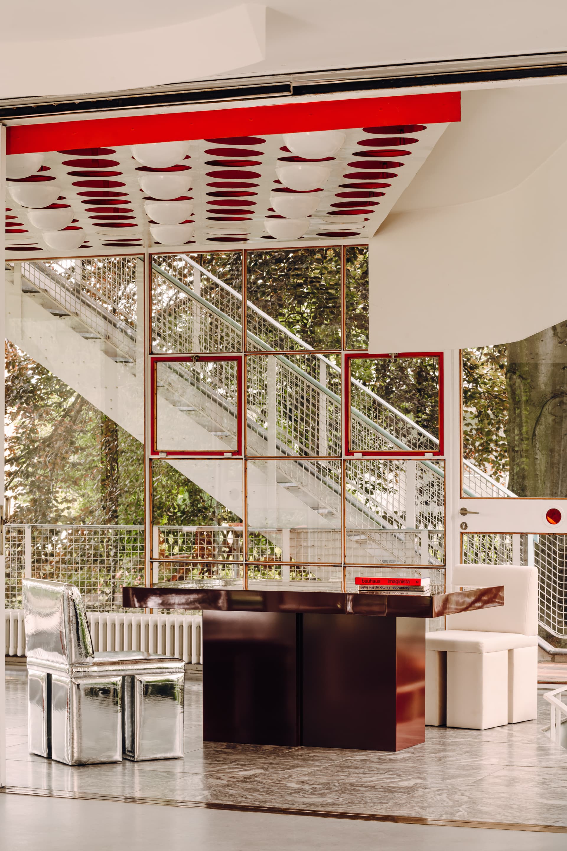 Krzesło w tkaninie Boucle Black Object106, NG Design - 61612