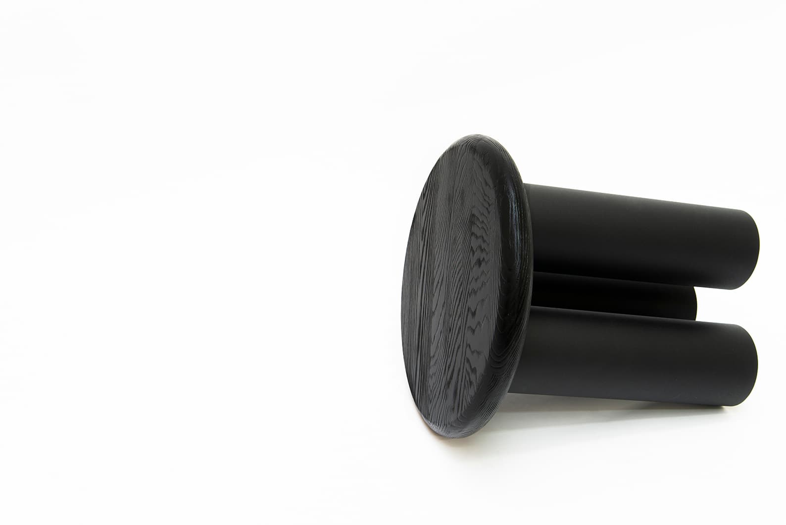 Stolik pomocniczy Ø40x41 cm dąb czarny Object062, NG Design - 61713