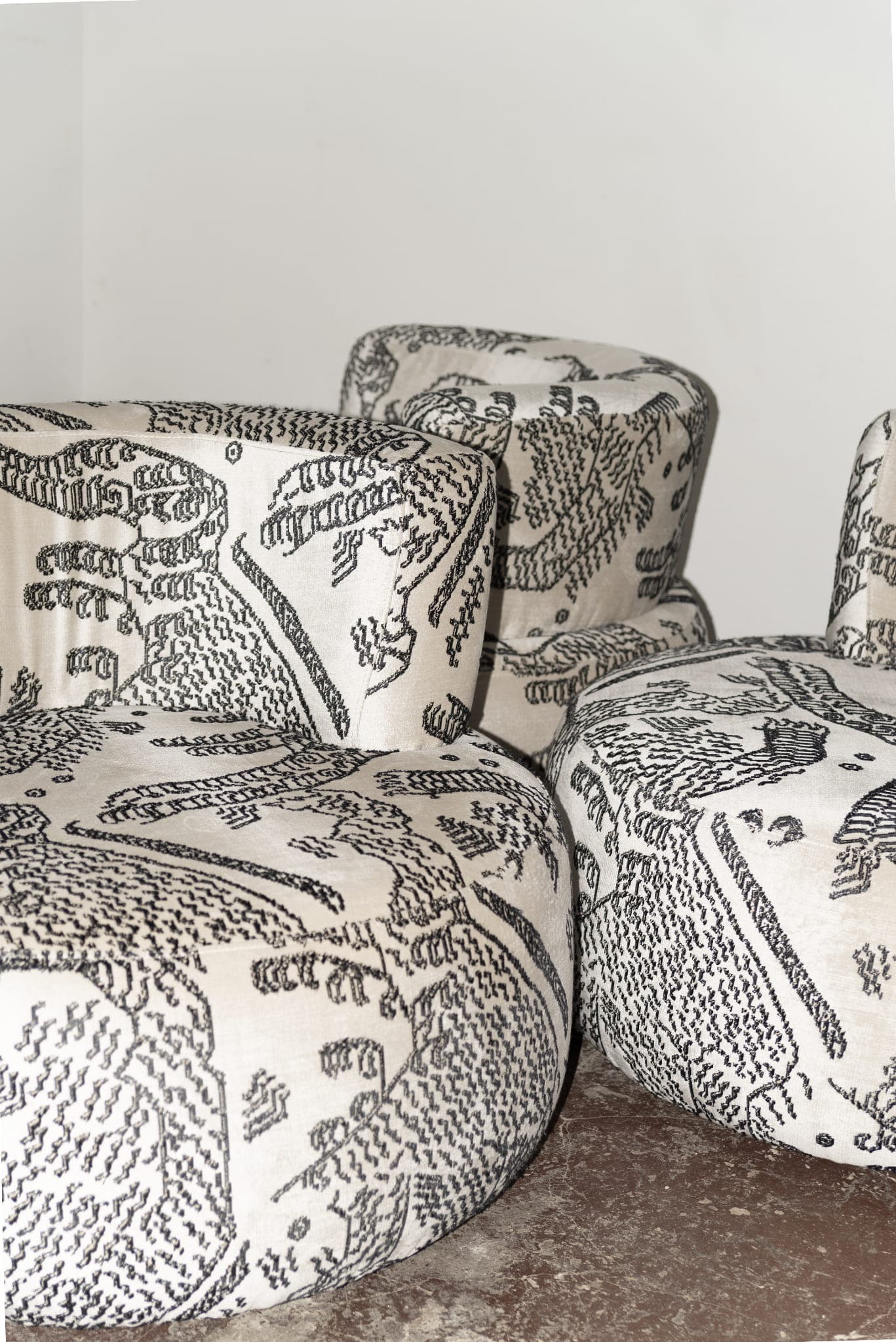 Fotel tapicerowany tkanina boucle Taupe Object051, NG Design - 61996