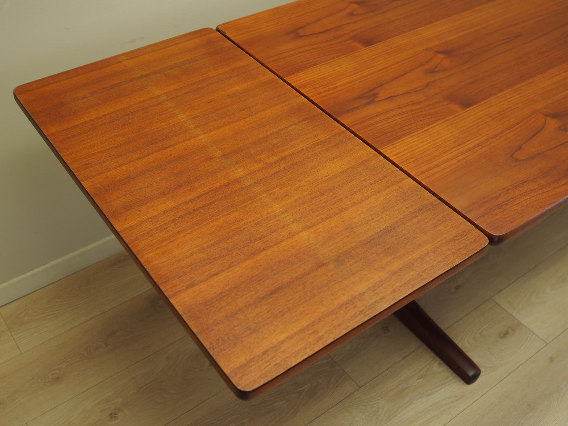 Dining table, light brown teak, by B. Mogensen, Denmark, 1960s. - 62562