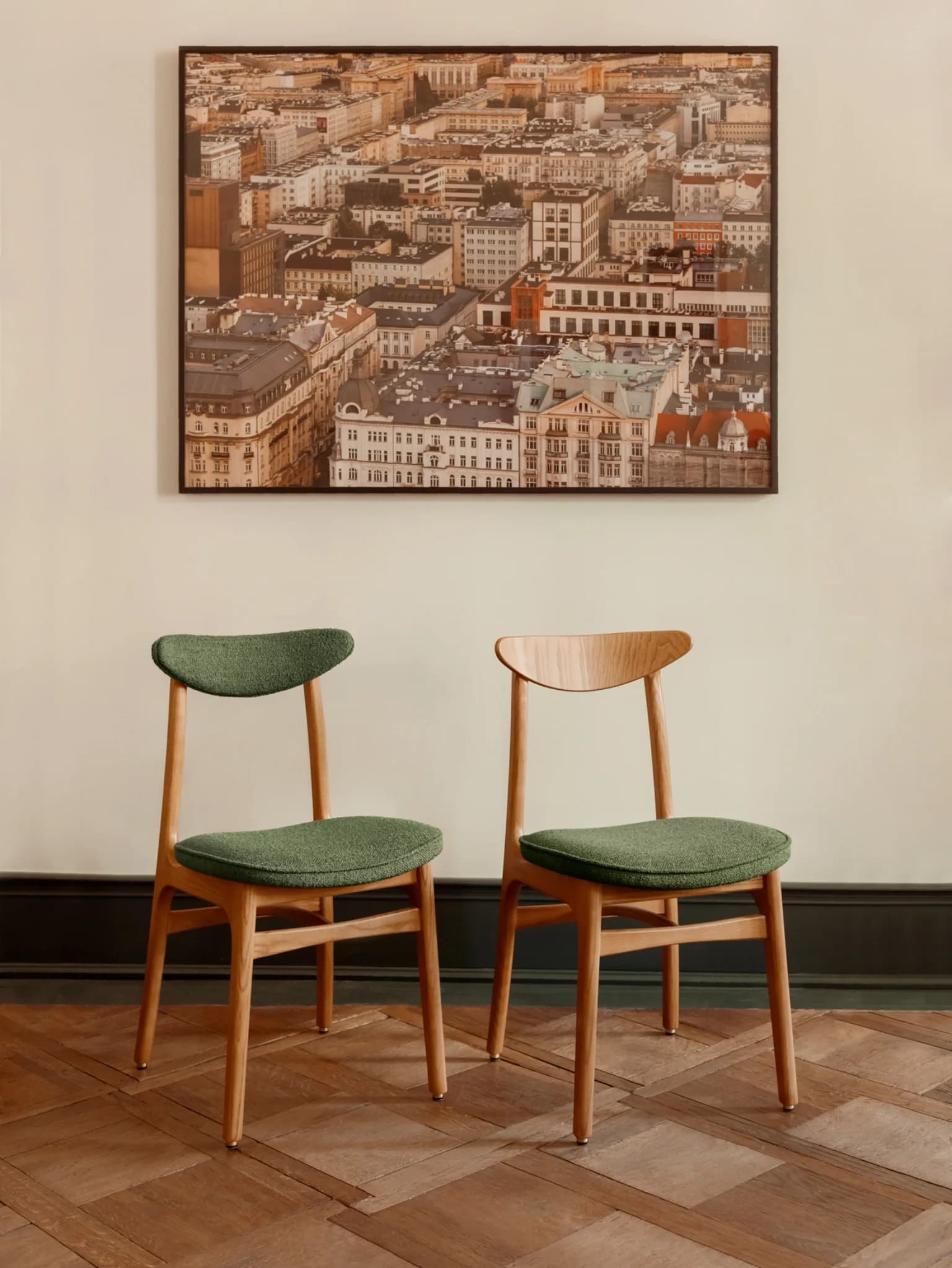 Krzesło 200-190 Boucle Green Bottle, zielony, jesion 03 Dark, proj. R. Hałas, 366 Concept - 63599