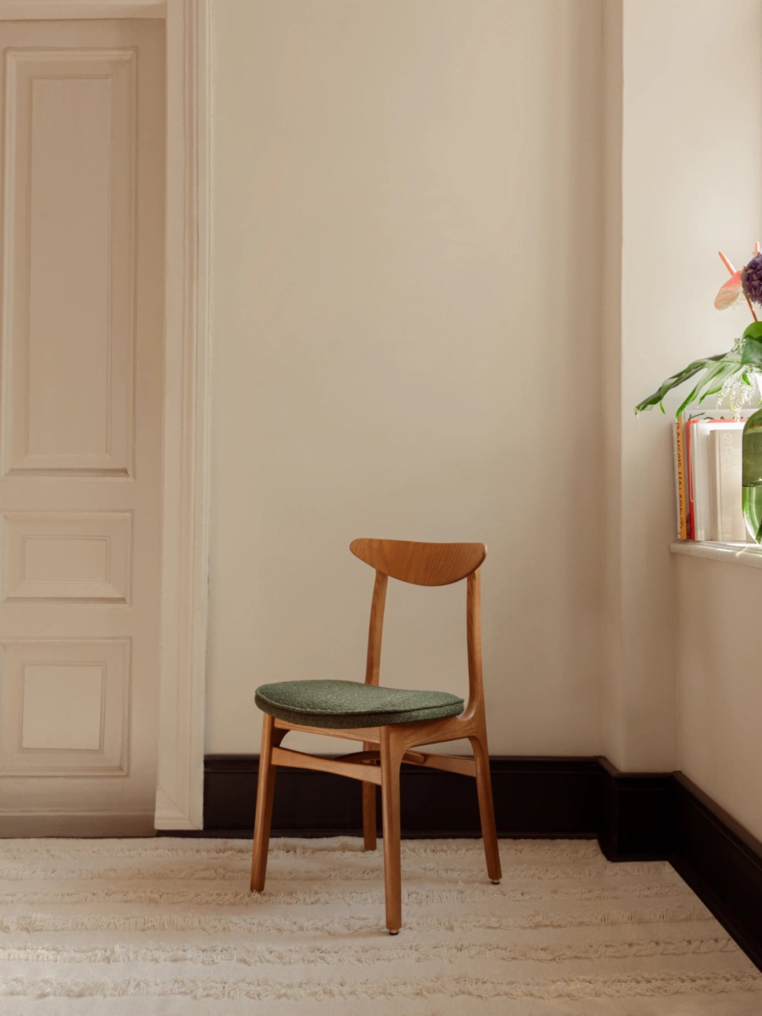 Krzesło 200-190 Mix, Boucle musztardowy, jesion 03 Dark, proj. R. Hałas, 366 Concept - 63628