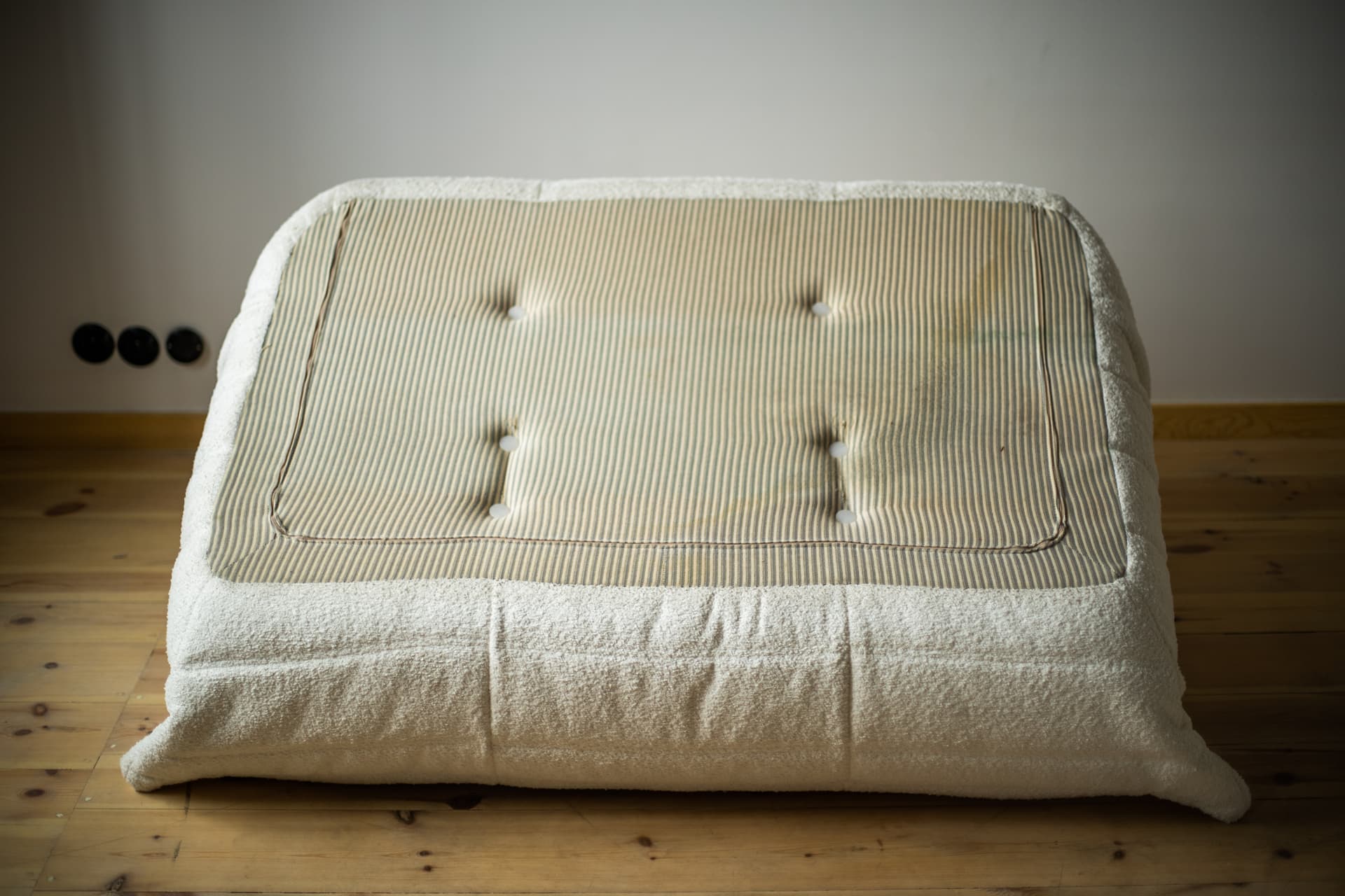 Sofa Togo dwuosobowa, boucle biały - 390834
