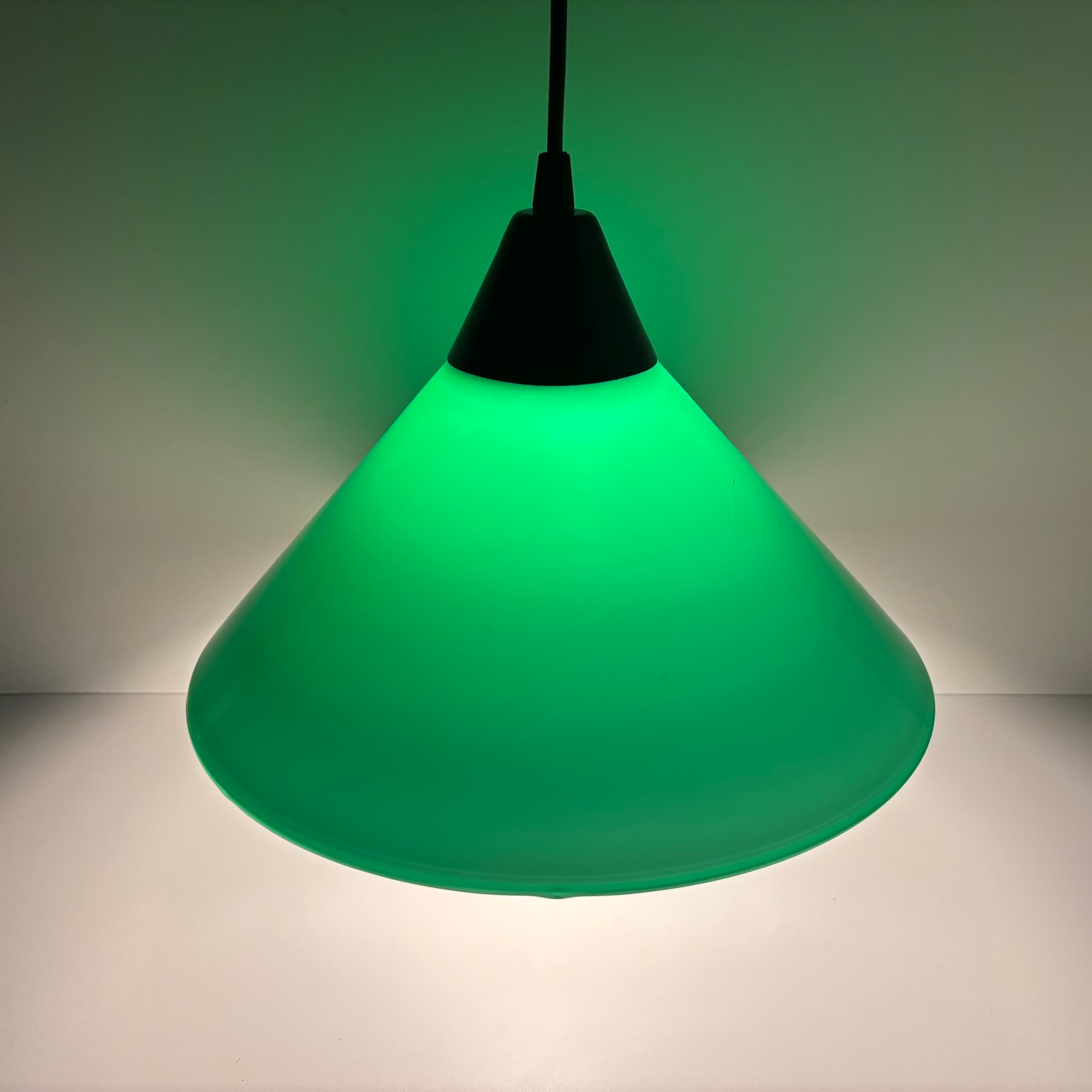 Pair of pendant lamps, green glass, Germany, 1980s. - 65041