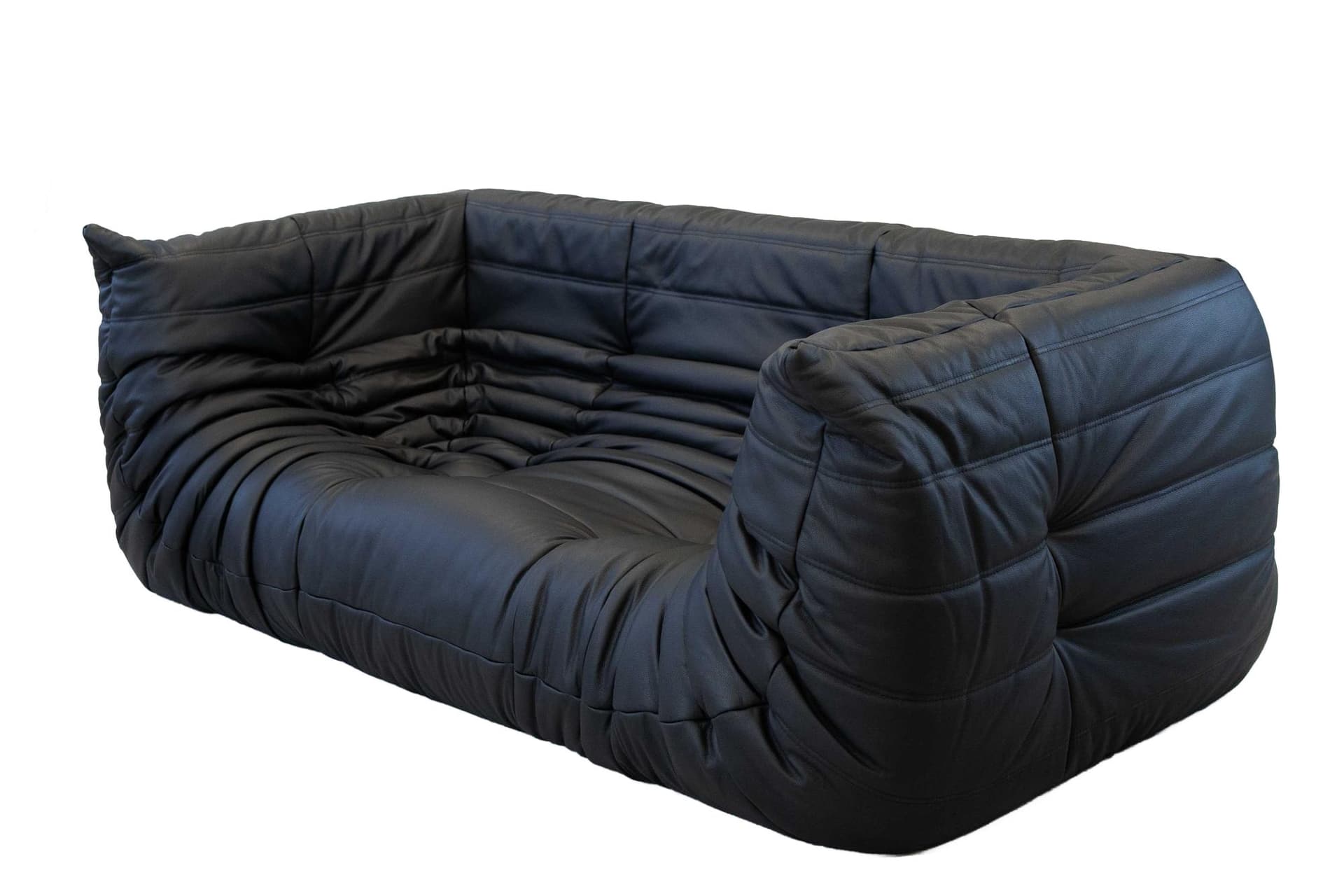 Sofa Togo z podłokietnikami, skóra czarna madras