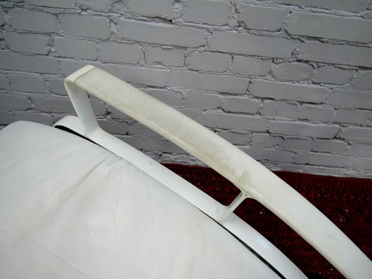 Lounge chair IP 845 S, white natural leather, by F. A. Porsche, 1980s. - 65864