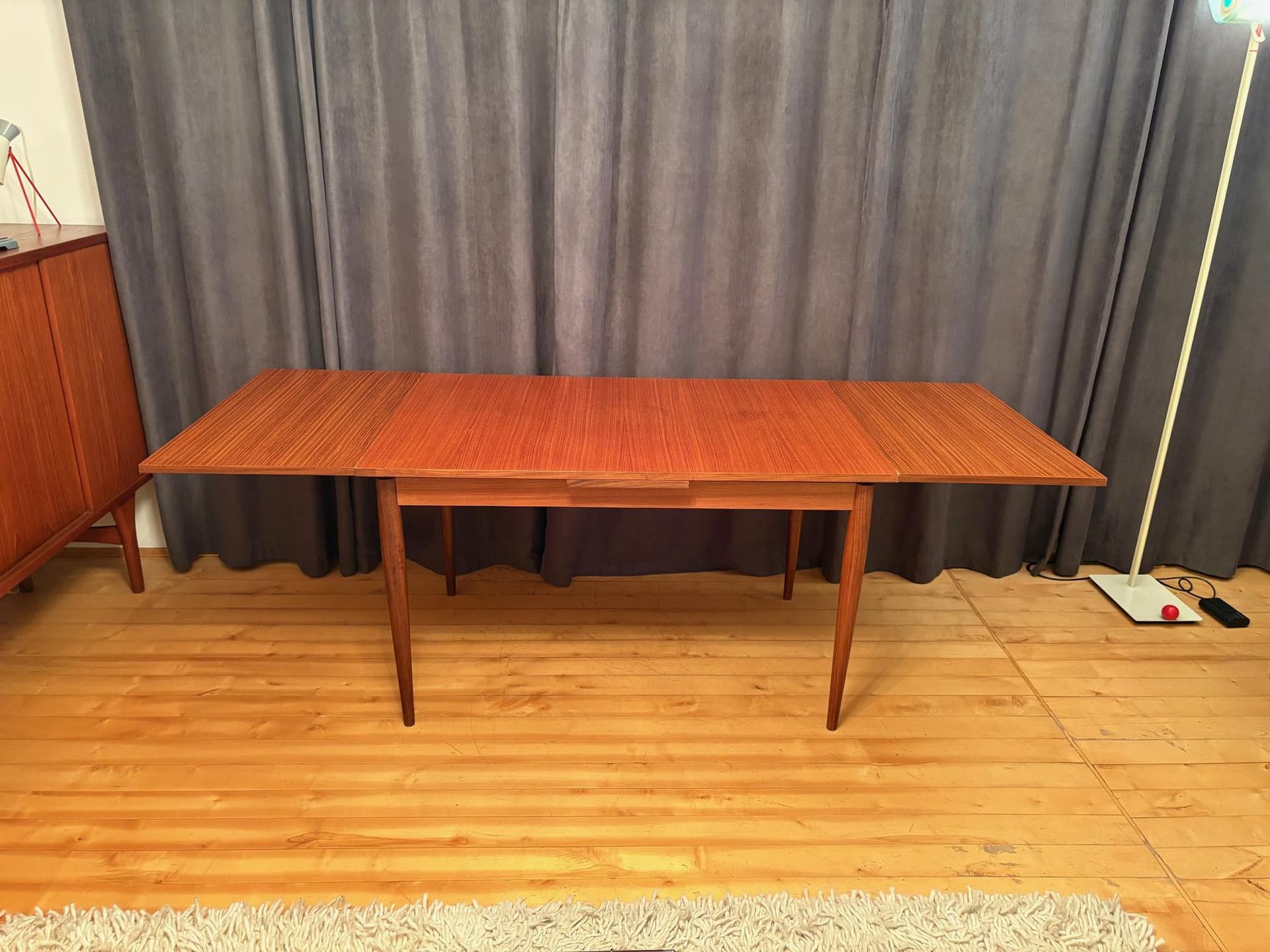 Extendable table, teak, Germany, 1960s. - 79598
