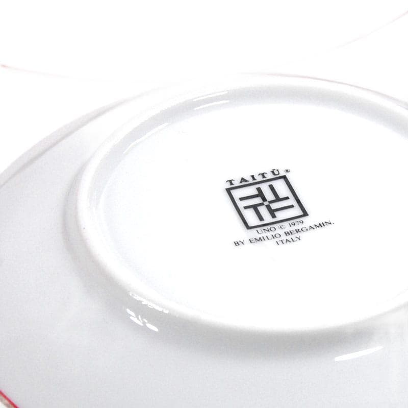 Czerwony zestaw filiżanek i spodków, proj. E. Bergamin dla Taitu, Włochy, lata 80/90 - 5613