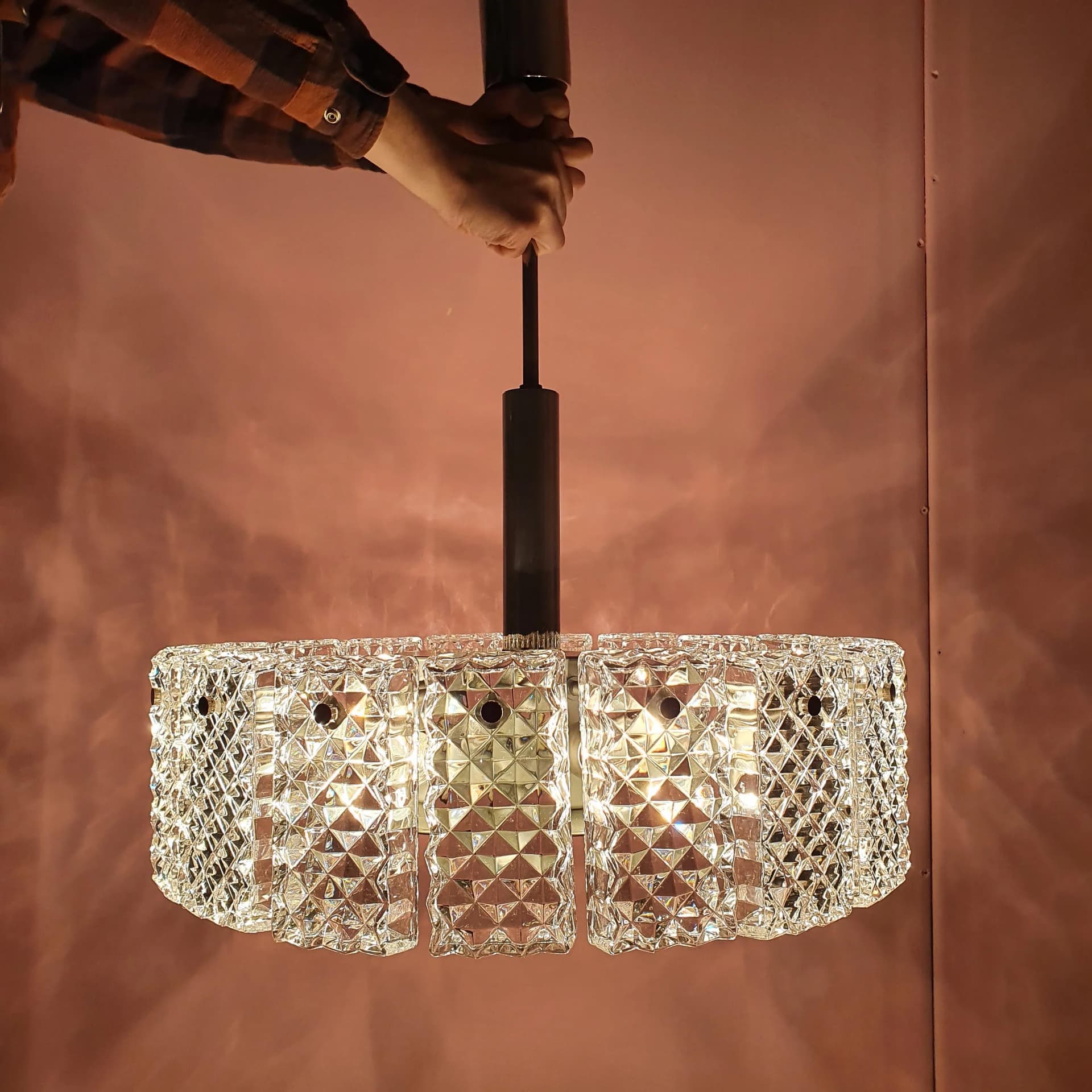 Żyrandol, szkło kryształowe przezroczyste, metal chromowany srebrny, Niemcy, lata 60. - 68546