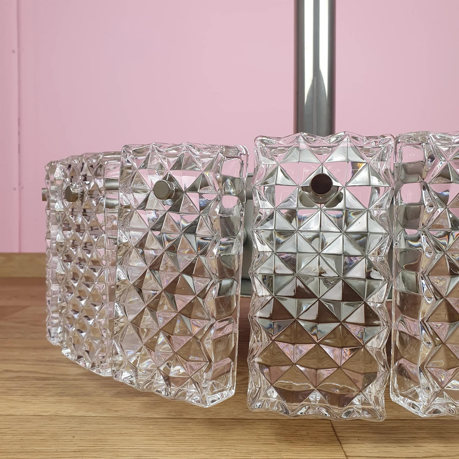 Żyrandol, szkło kryształowe przezroczyste, metal chromowany srebrny, Niemcy, lata 60. - 68550