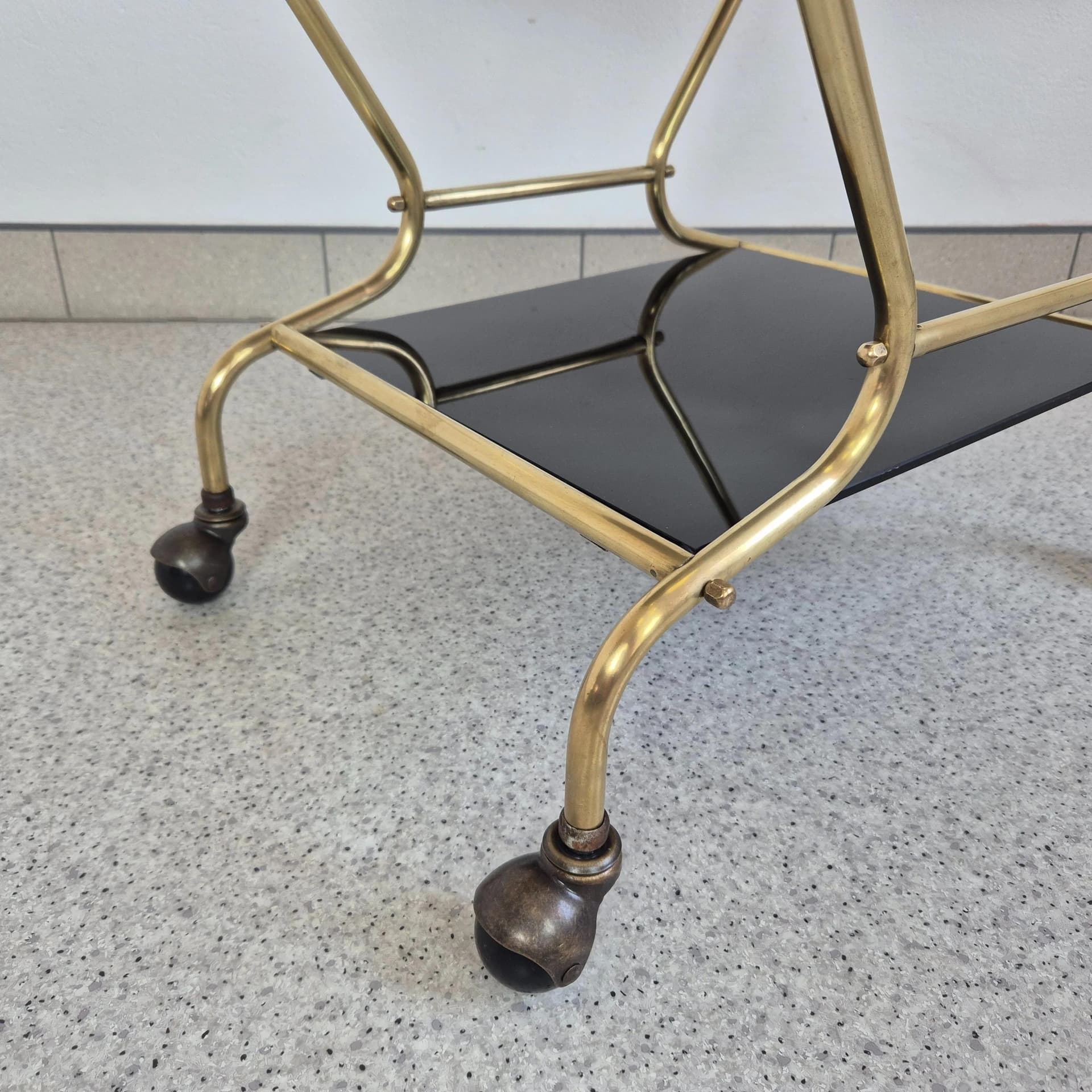 Wózek barowy Rockabilly, mosiądz czarny, Niemcy, lata 60. - 68570