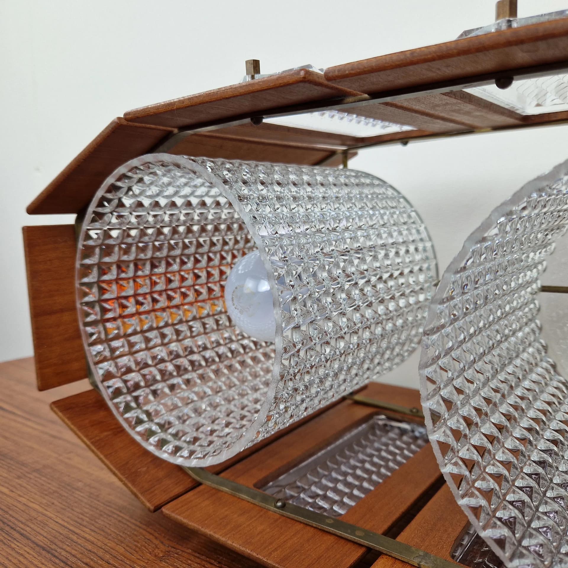 Żyrandol, teak brązowy, szkło transparentne, proj. W. Berndt, Flygsfors, Szwecja, lata 60. - 68710