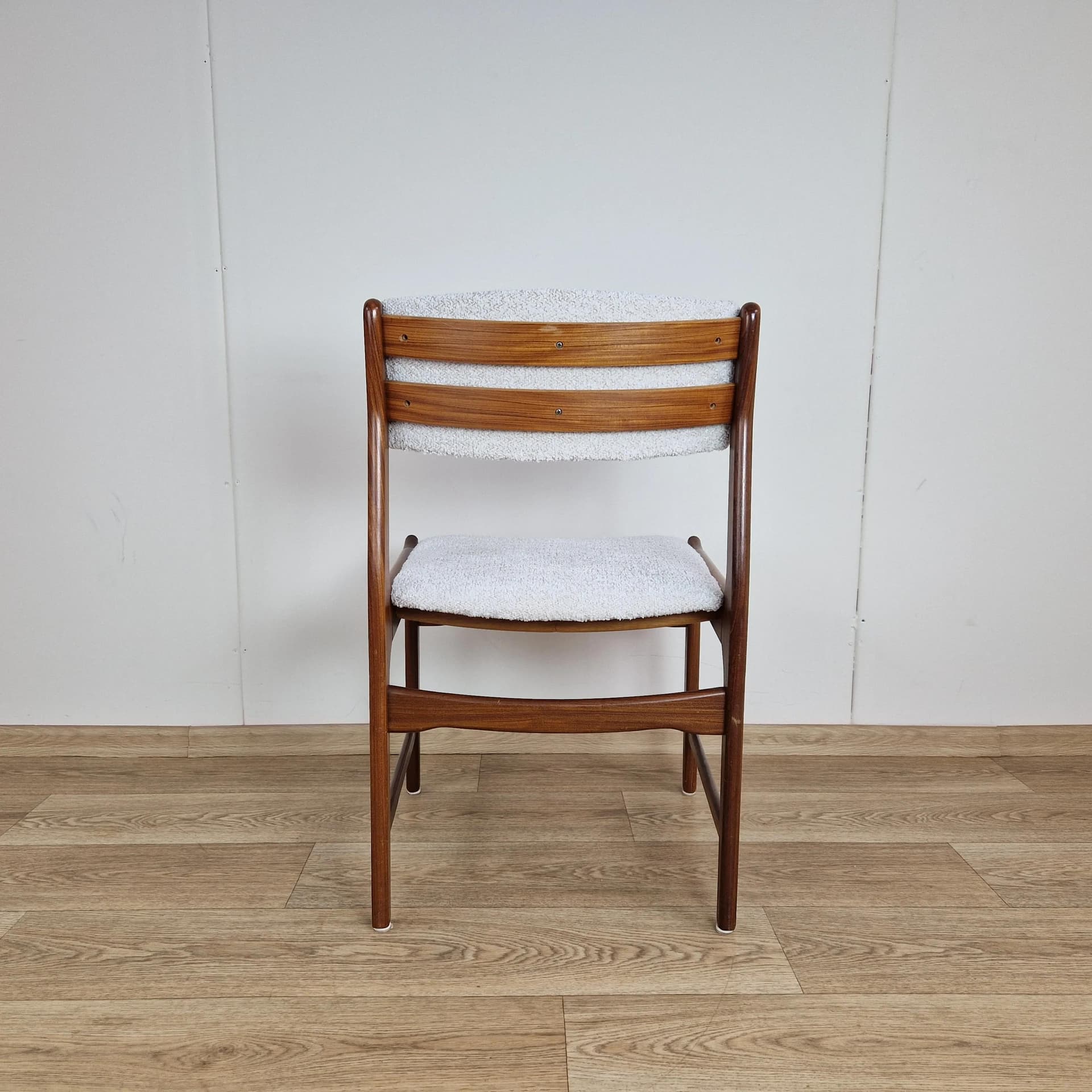 Krzesło, teak brązowy jasny, boucle kremowy, Dania, lata 60. - 68698