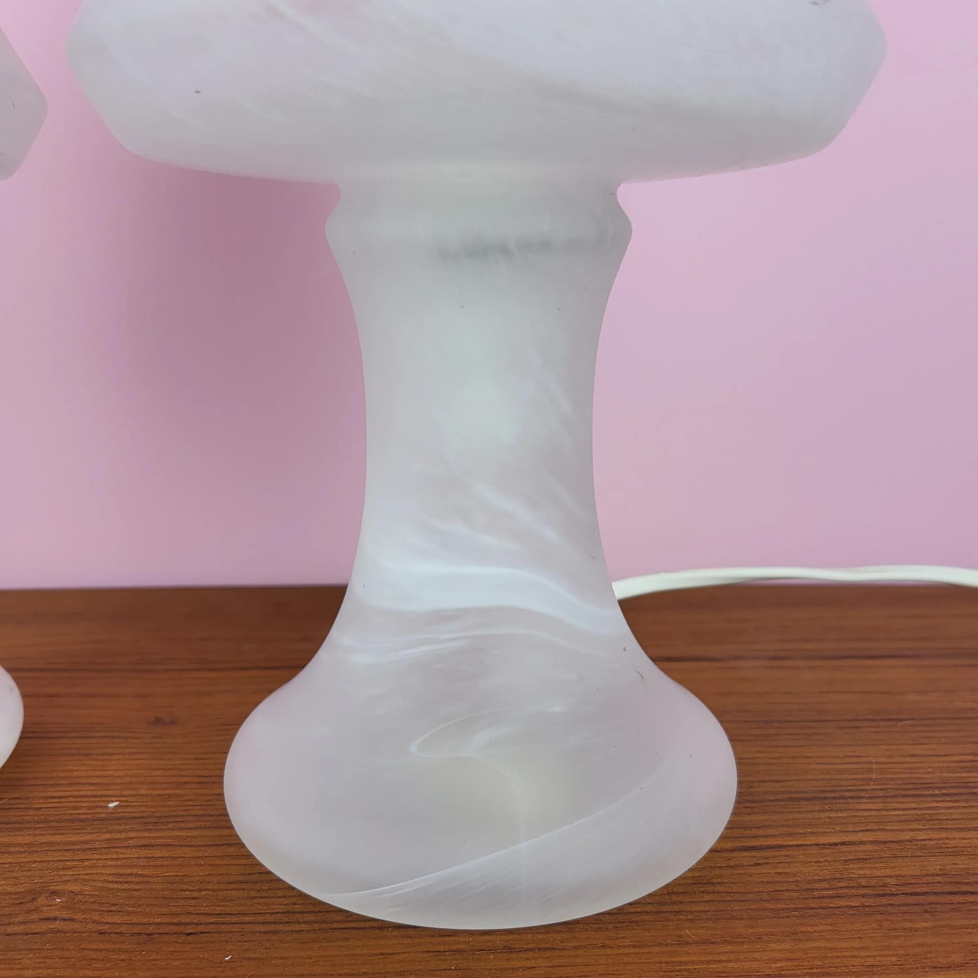 Lampy stołowe grzybki, biały, szkło, Szwecja, lata 70. - 68664