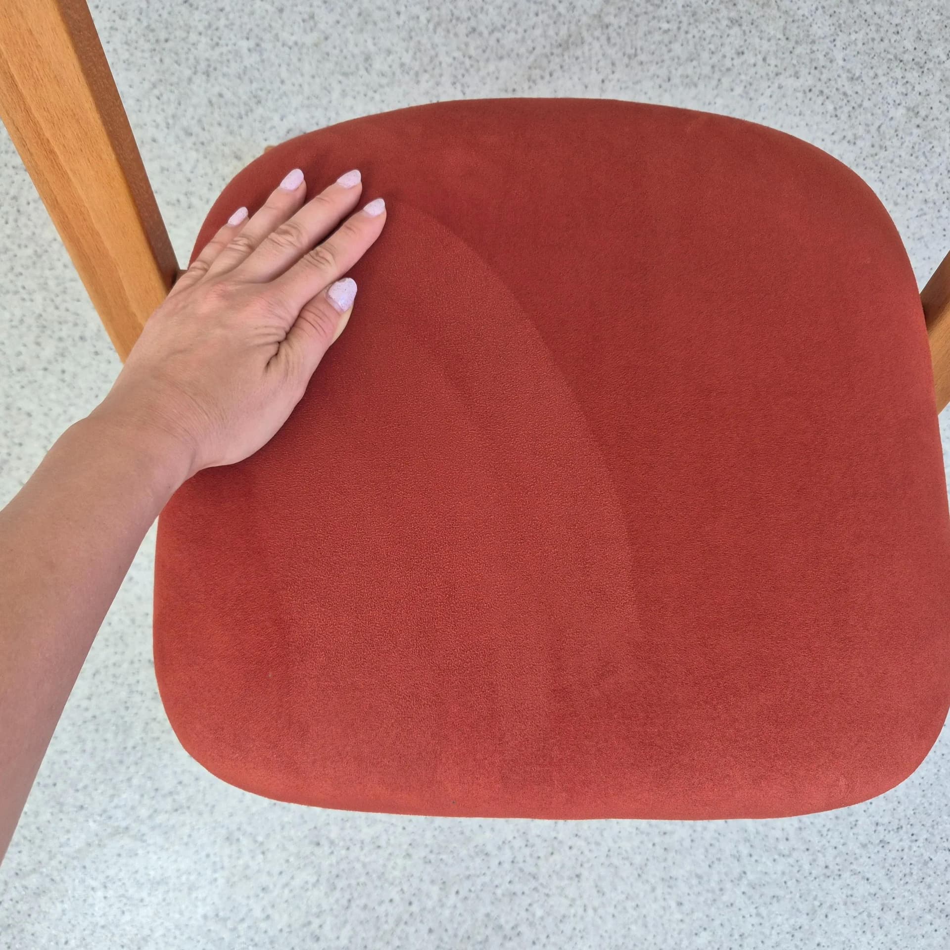 Krzesło balansujące Pendulum, drewno jasne, tkanina pomarańczowa, proj. P. Opsvik, Stokke, Norwegia, lata 80. - 68626