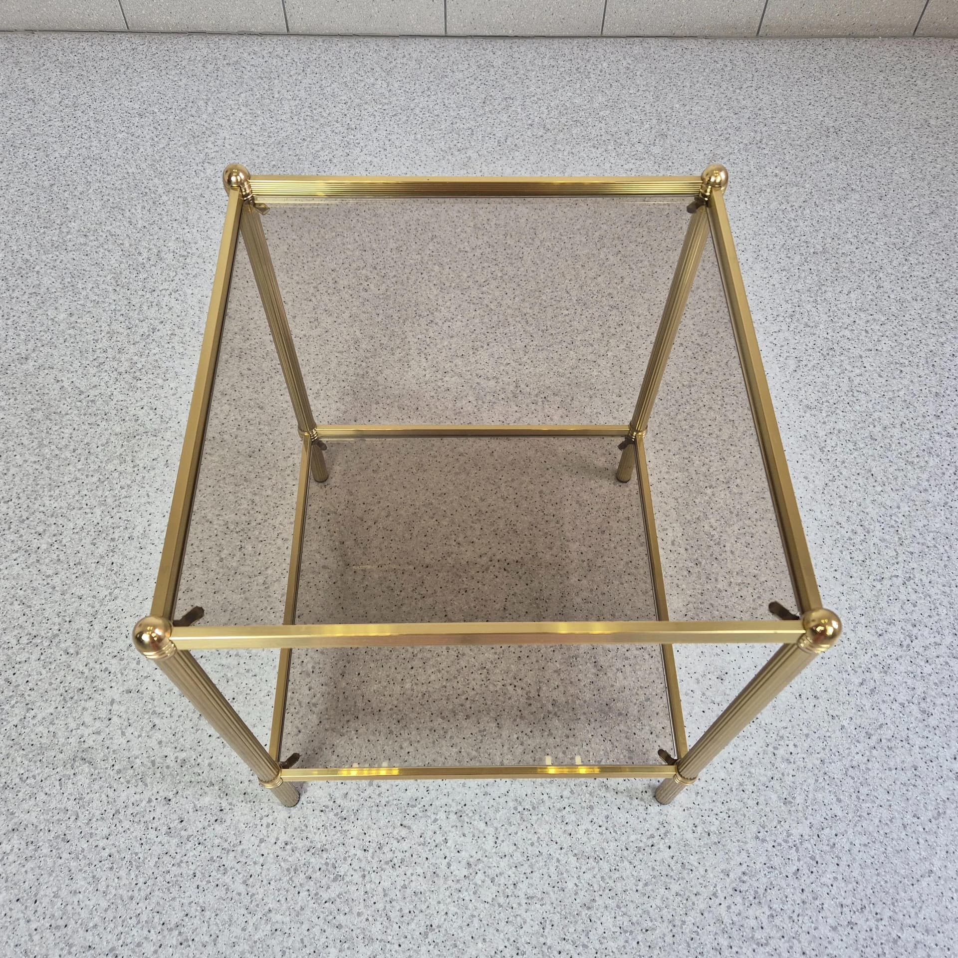 Stolik Hollywood Regency, szkło transparentne, metal złoty, lata 70. - 68777