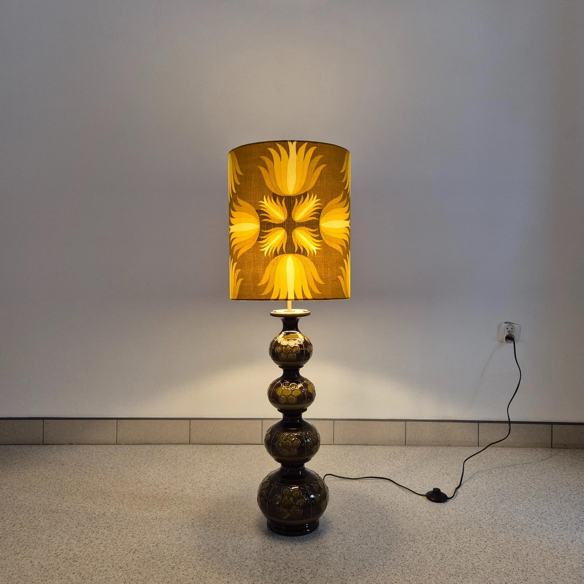 Floor lamp, brown ceramic, Kaiser Leuchten, Germany, 1960s. - 69553