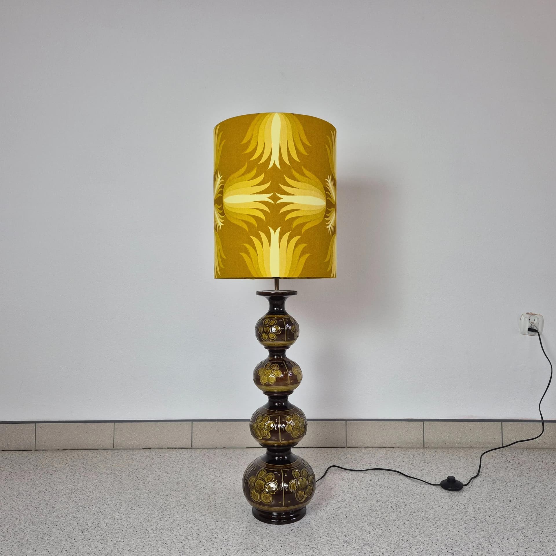 Floor lamp, brown ceramic, Kaiser Leuchten, Germany, 1960s. - 69550