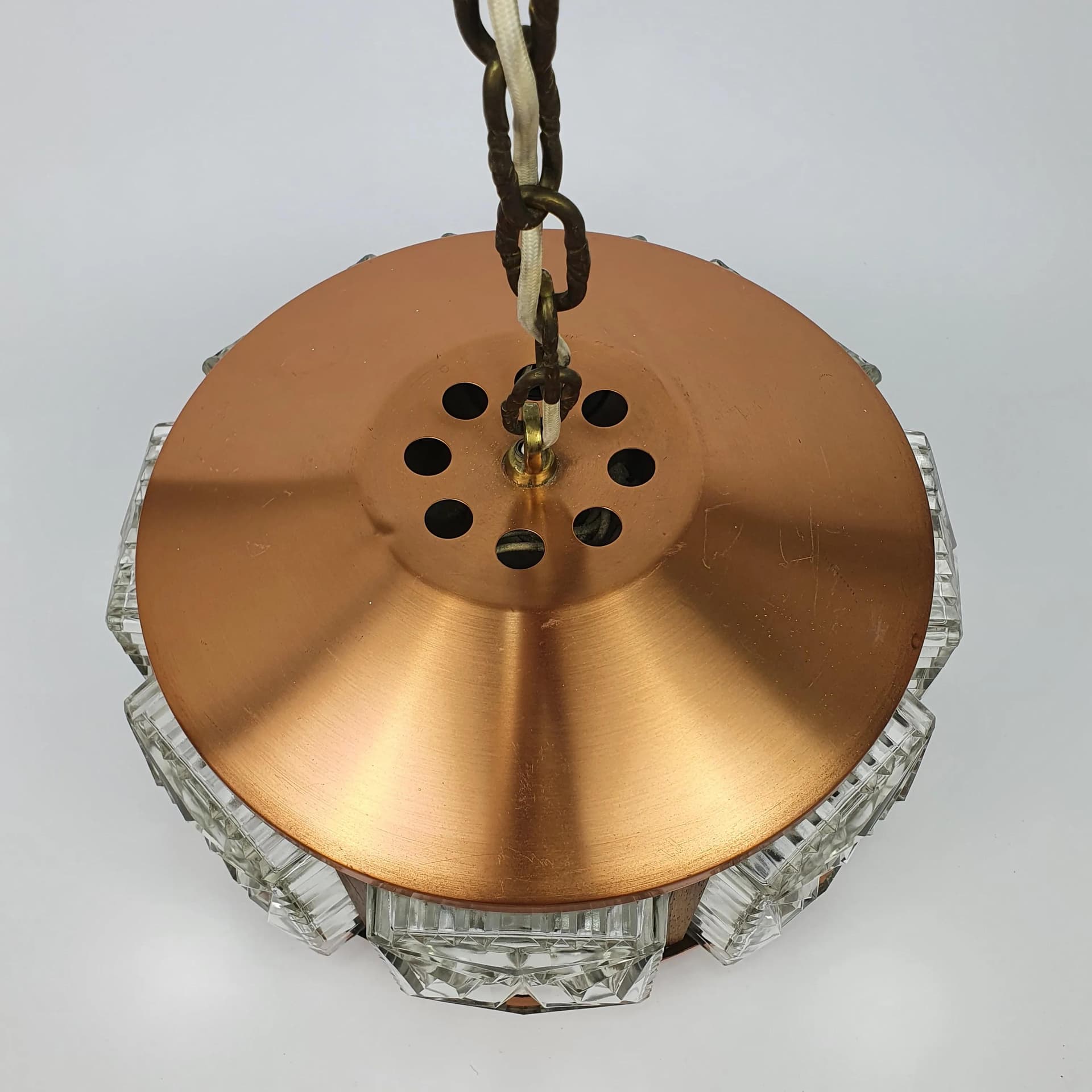 Żyrandol, miedź, drewno tekowe, szkło kryształowe, Szwecja, lata 50. - 69529