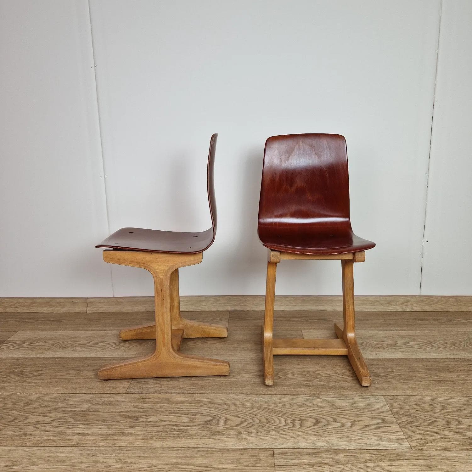 Children’s chair, brown plywood, by A. Stegner, Germany, 1950s. - 69491